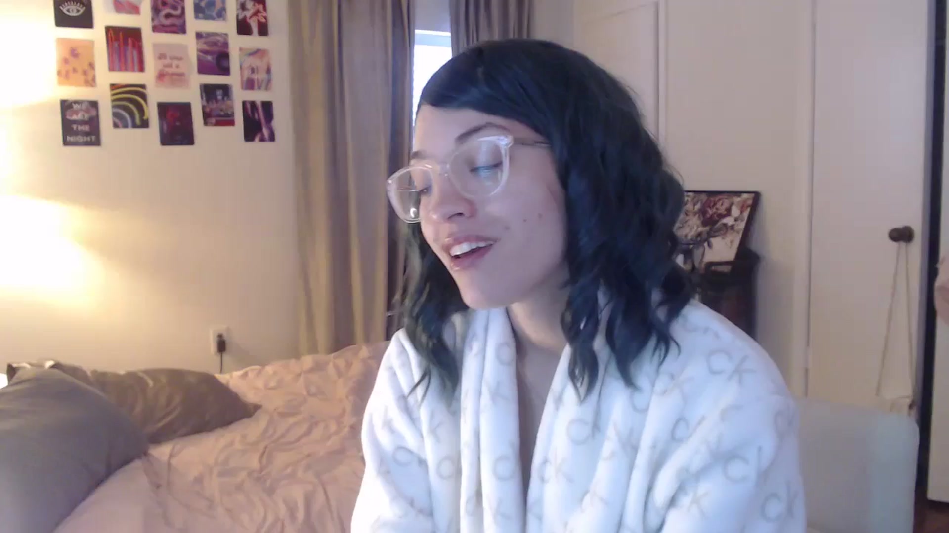 Gallery image thumbnail from cassandracane's myfreecams stream on, 02/13/2024, 14:39 image 10 of 20