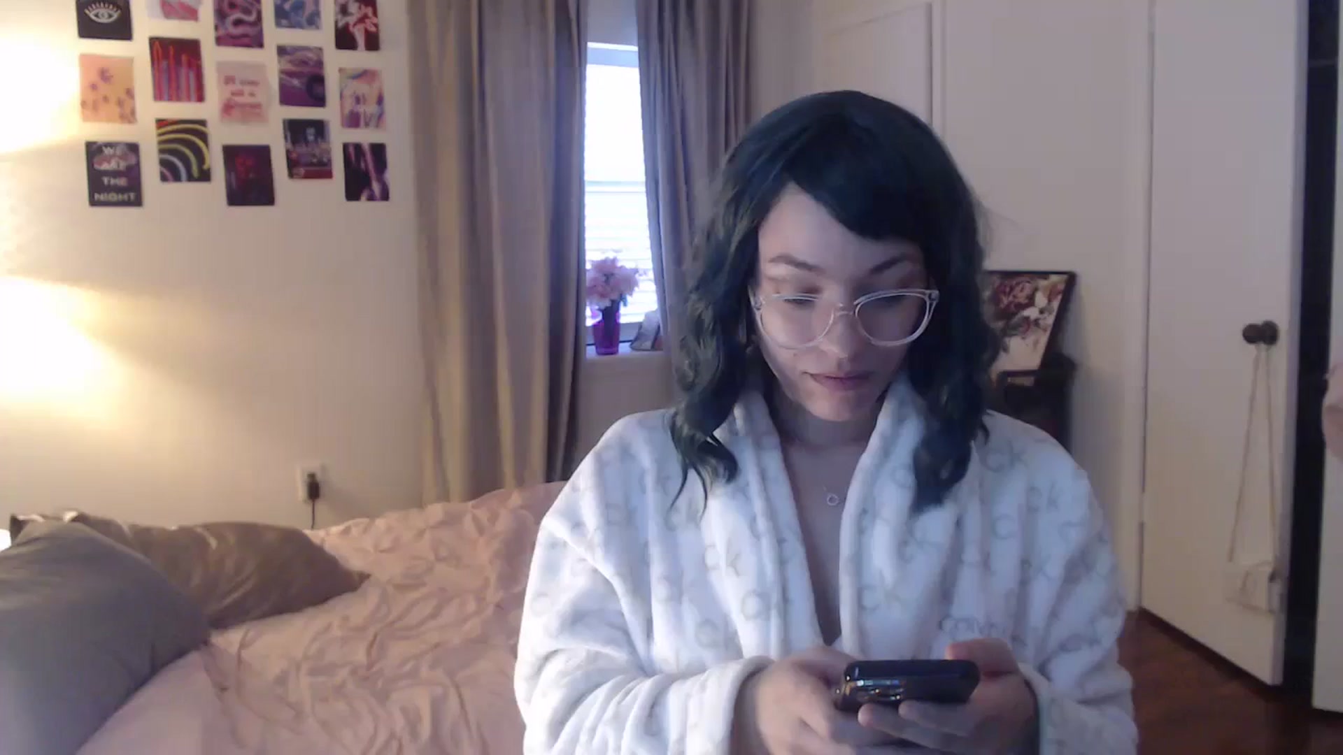 Gallery image thumbnail from cassandracane's myfreecams stream on, 02/13/2024, 14:39 image 6 of 20