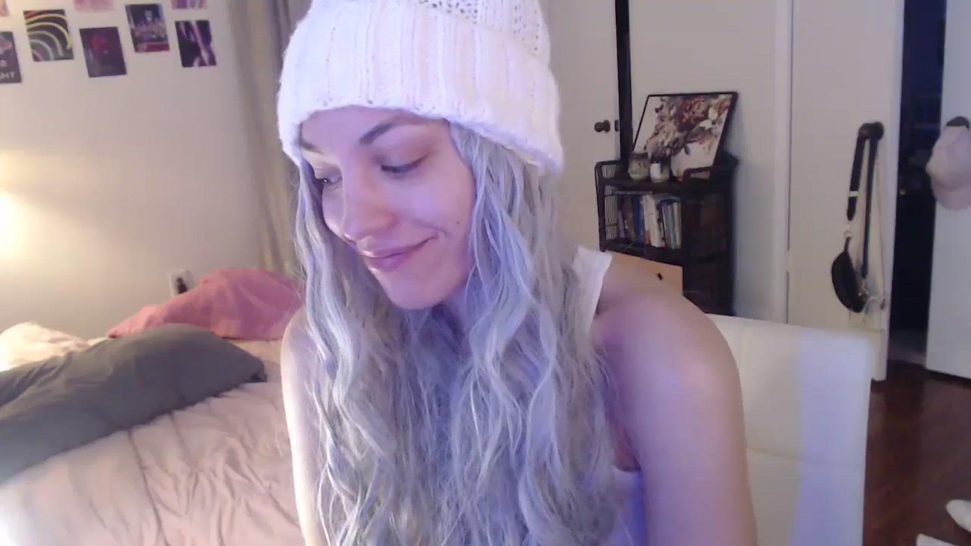 Gallery image thumbnail from cassandracane's myfreecams stream on, 02/15/2024, 13:44 image 9 of 20