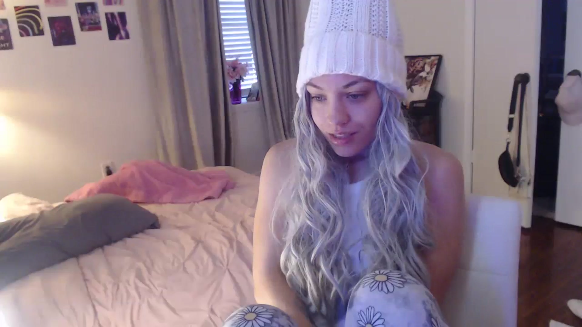 Gallery image thumbnail from cassandracane's myfreecams stream on, 02/15/2024, 13:44 image 20 of 20