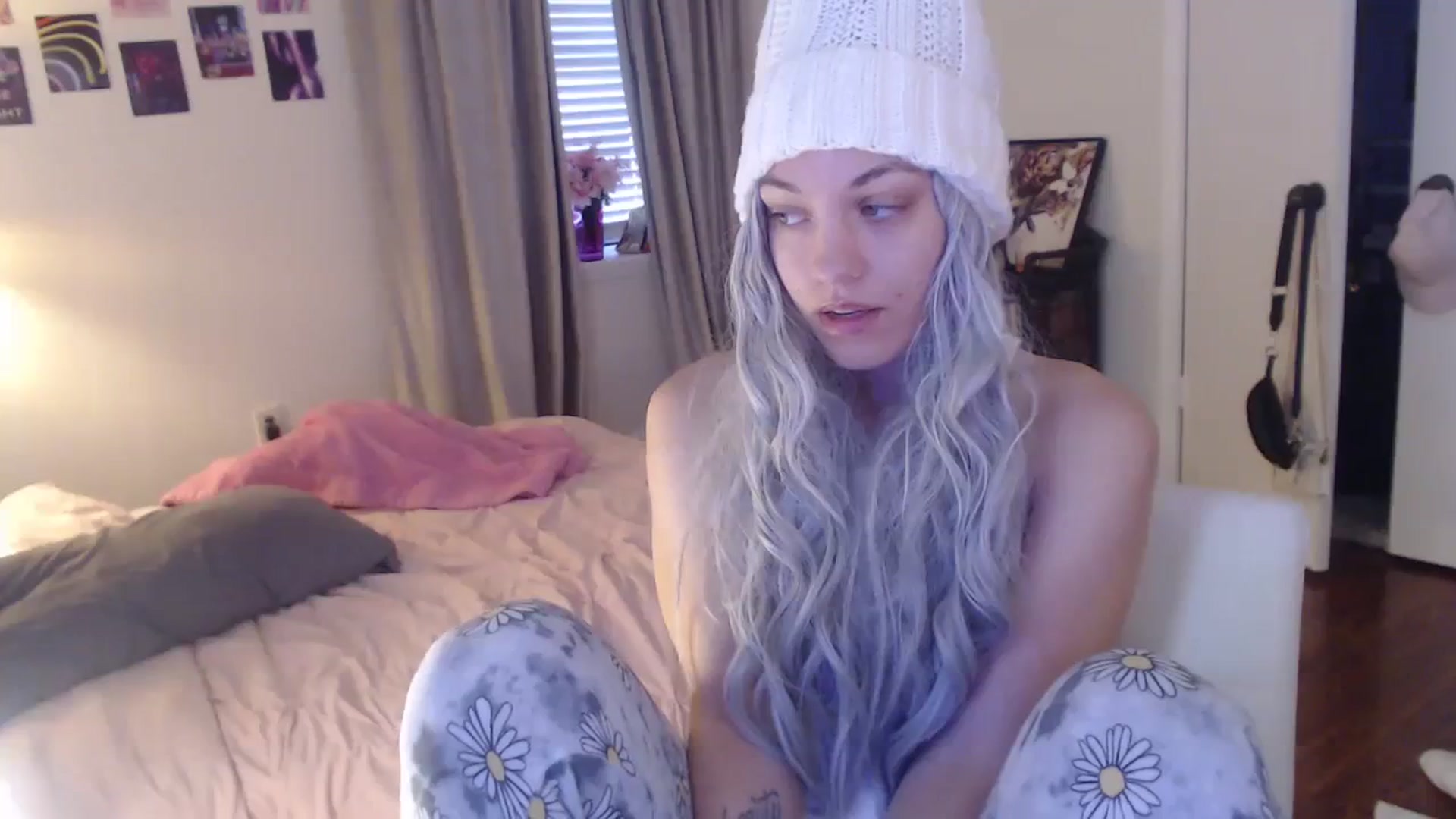 Gallery image thumbnail from cassandracane's myfreecams stream on, 02/15/2024, 13:44 image 16 of 20