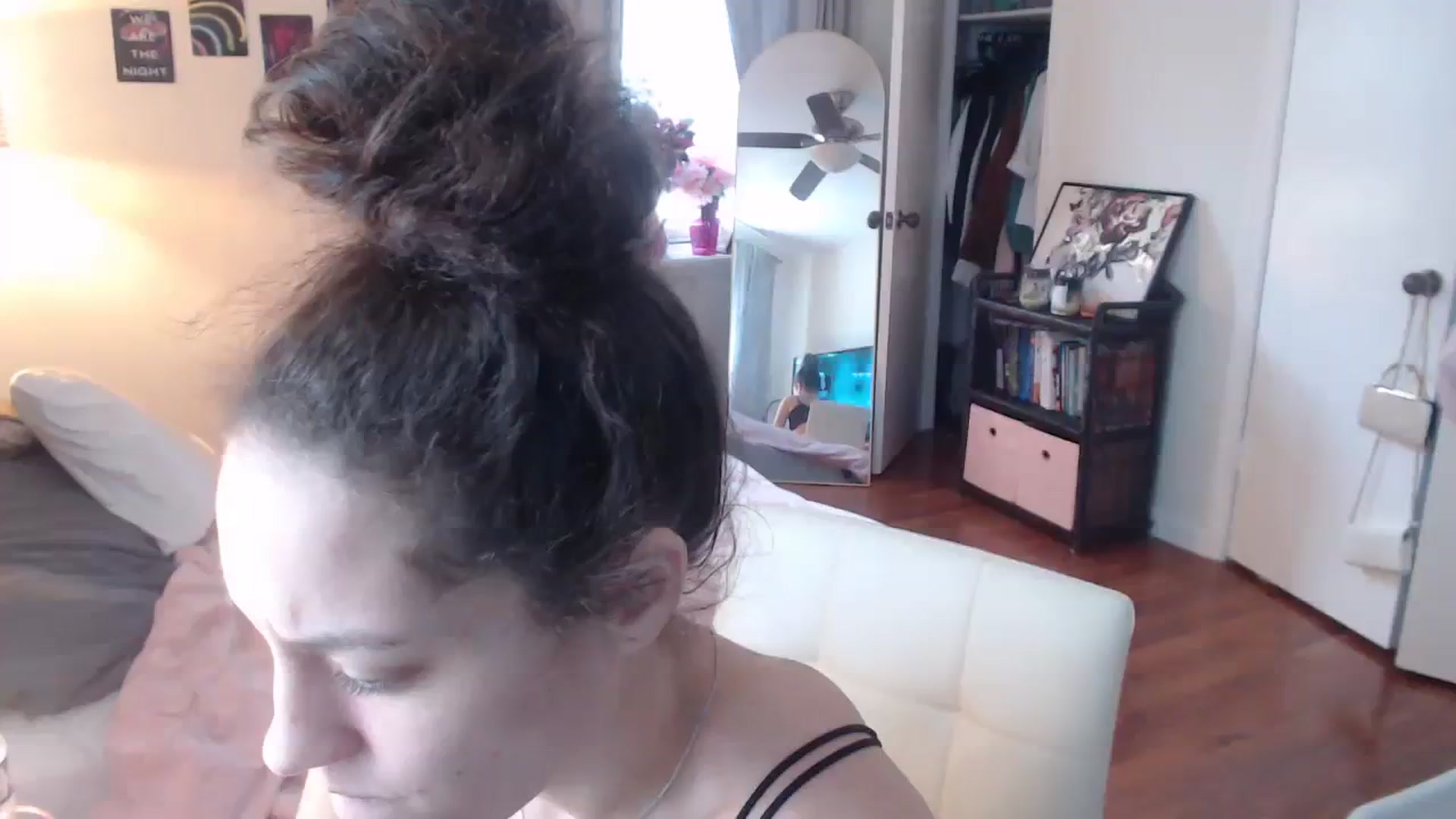 Gallery image thumbnail from cassandracane's myfreecams stream on, 02/20/2024, 16:12 image 13 of 20