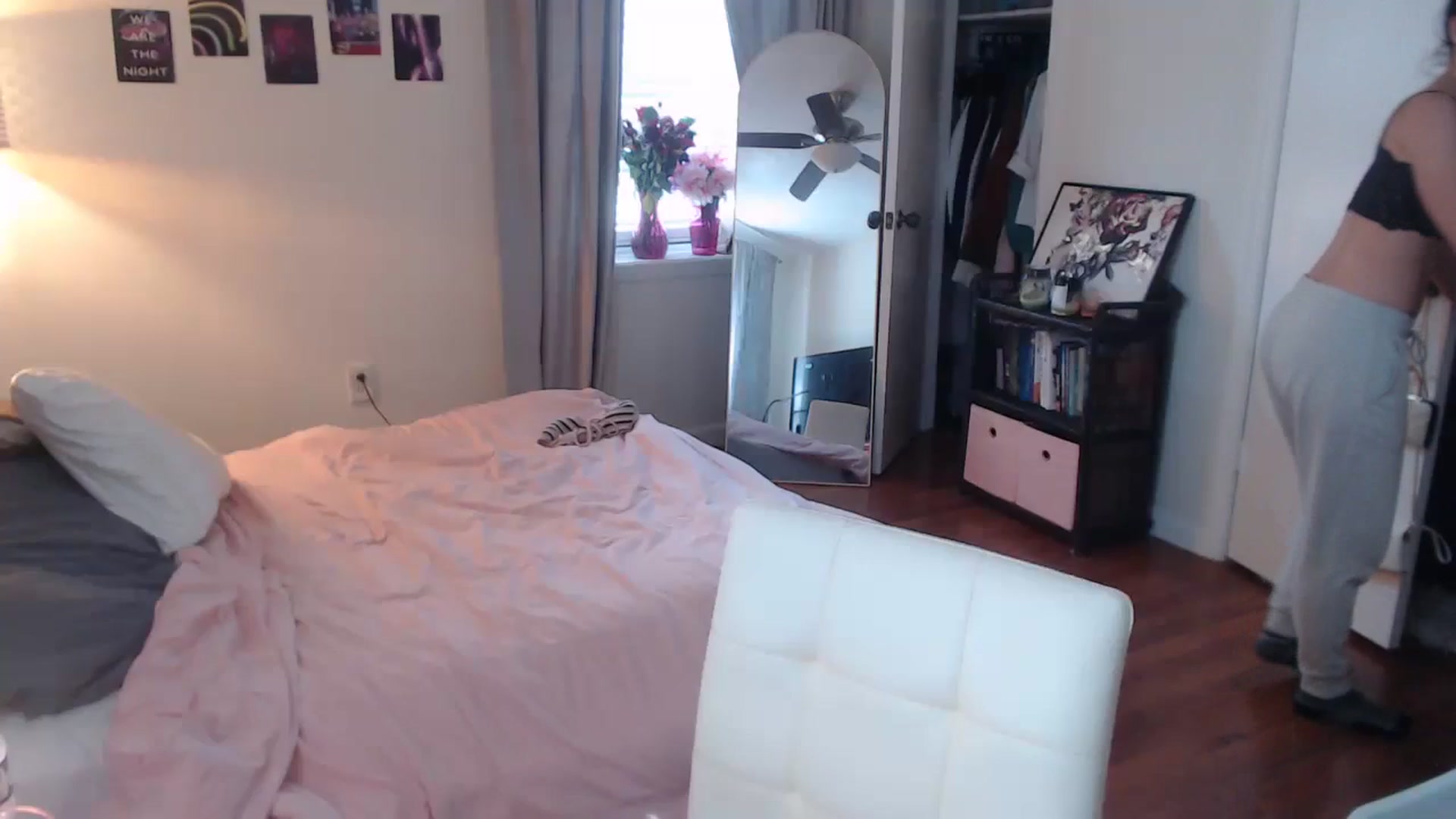 Gallery image thumbnail from cassandracane's myfreecams stream on, 02/20/2024, 16:12 image 9 of 20