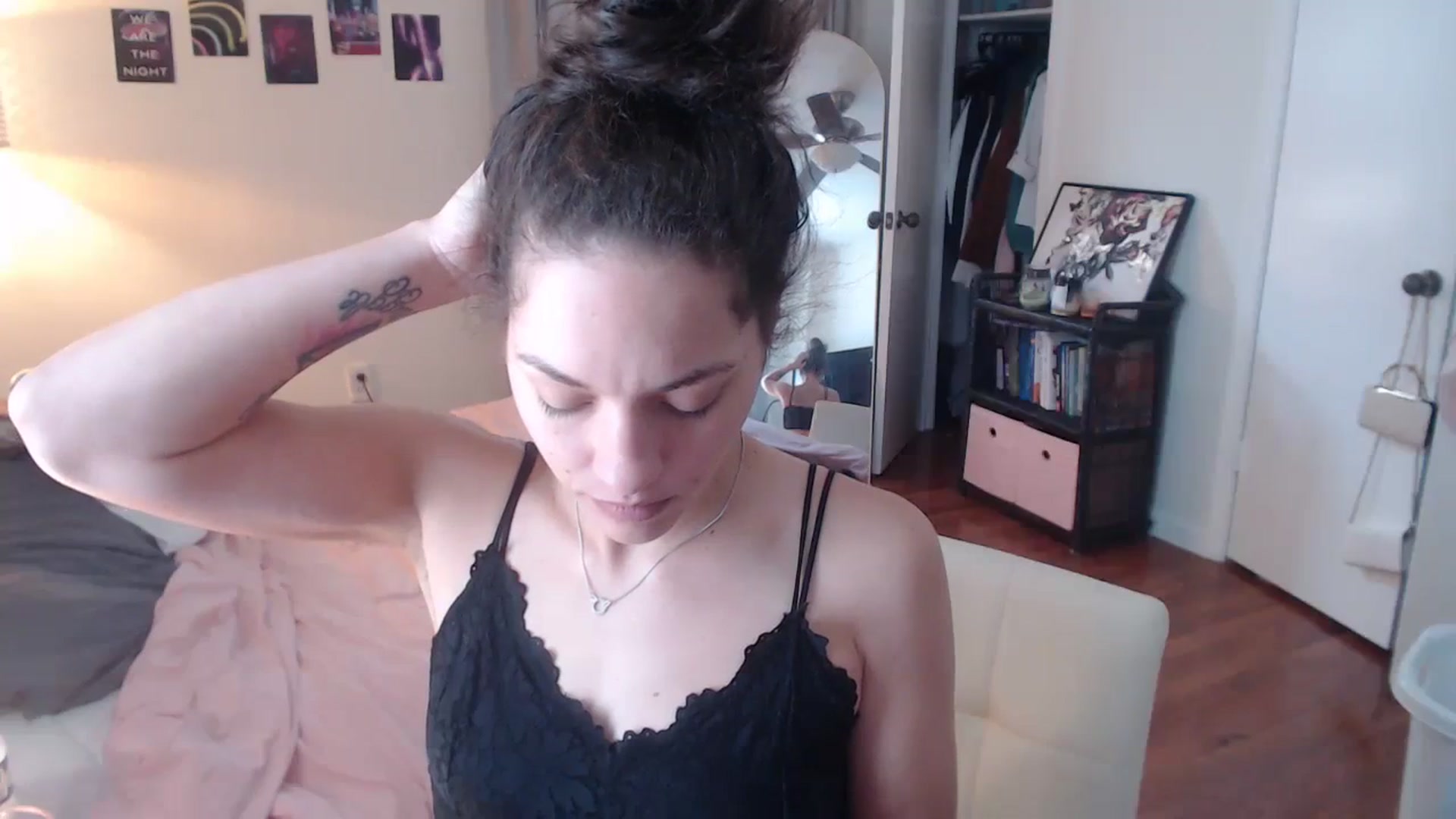 Gallery image thumbnail from cassandracane's myfreecams stream on, 02/20/2024, 16:12 image 2 of 20