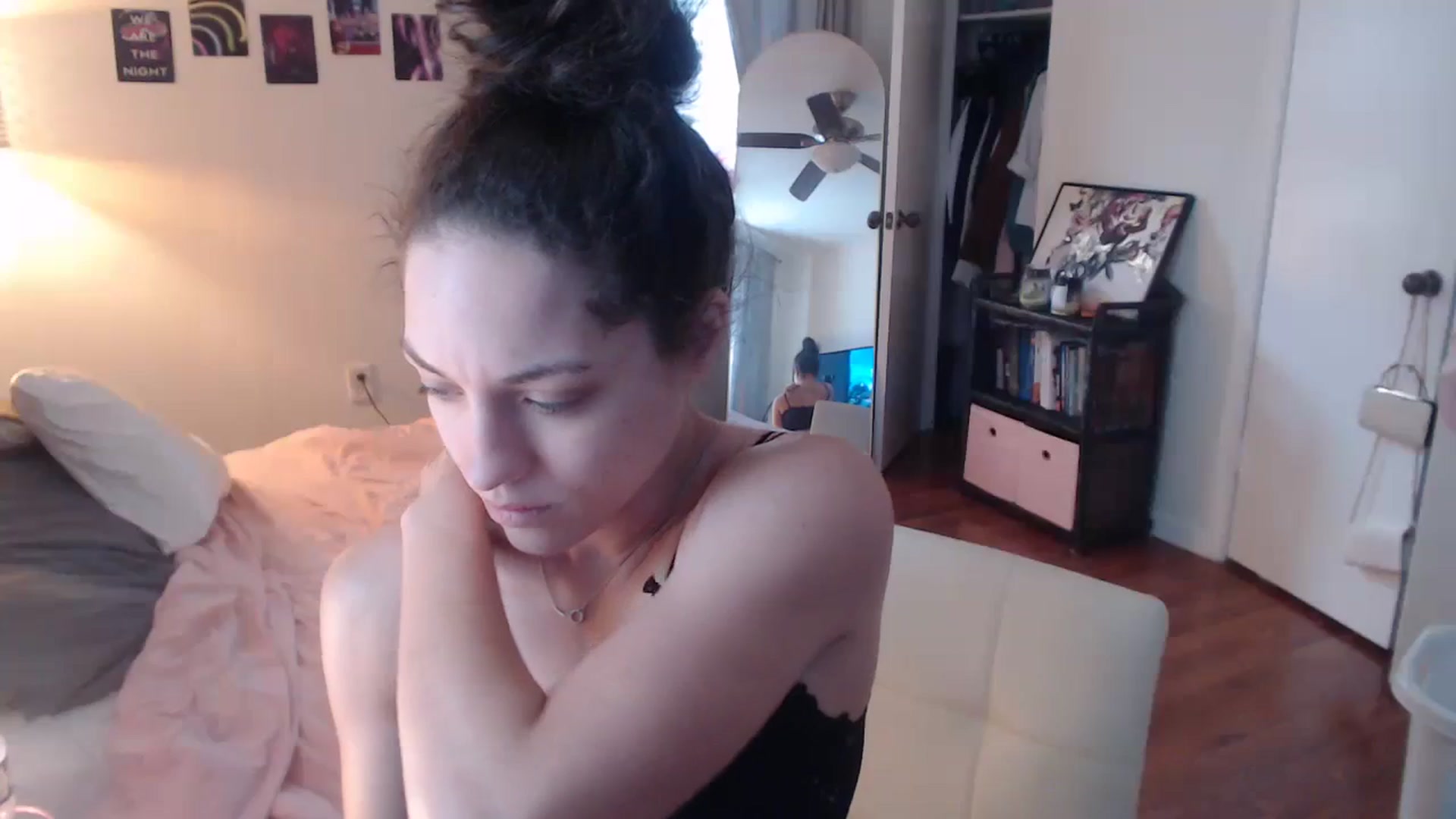 Gallery image thumbnail from cassandracane's myfreecams stream on, 02/20/2024, 16:12 image 7 of 20