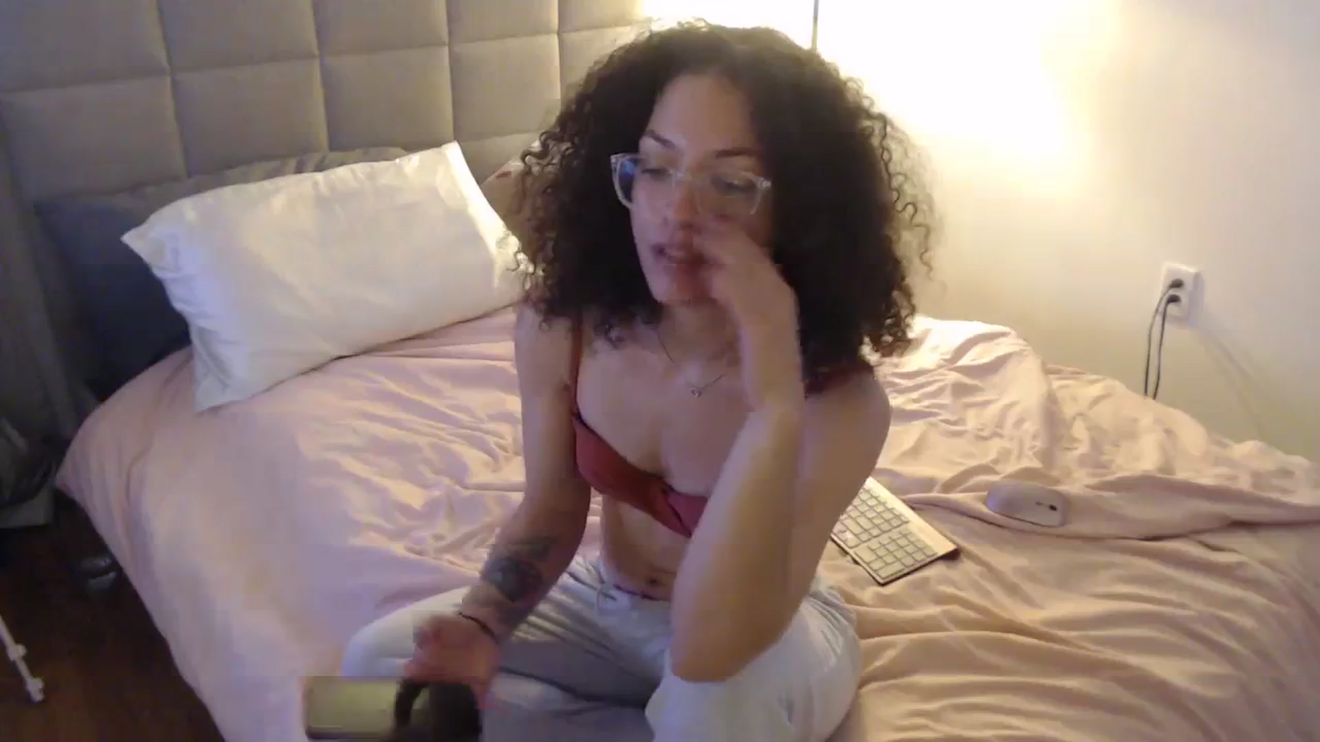 Gallery image thumbnail from cassandracane's myfreecams stream on, 02/28/2024, 13:40 image 17 of 20