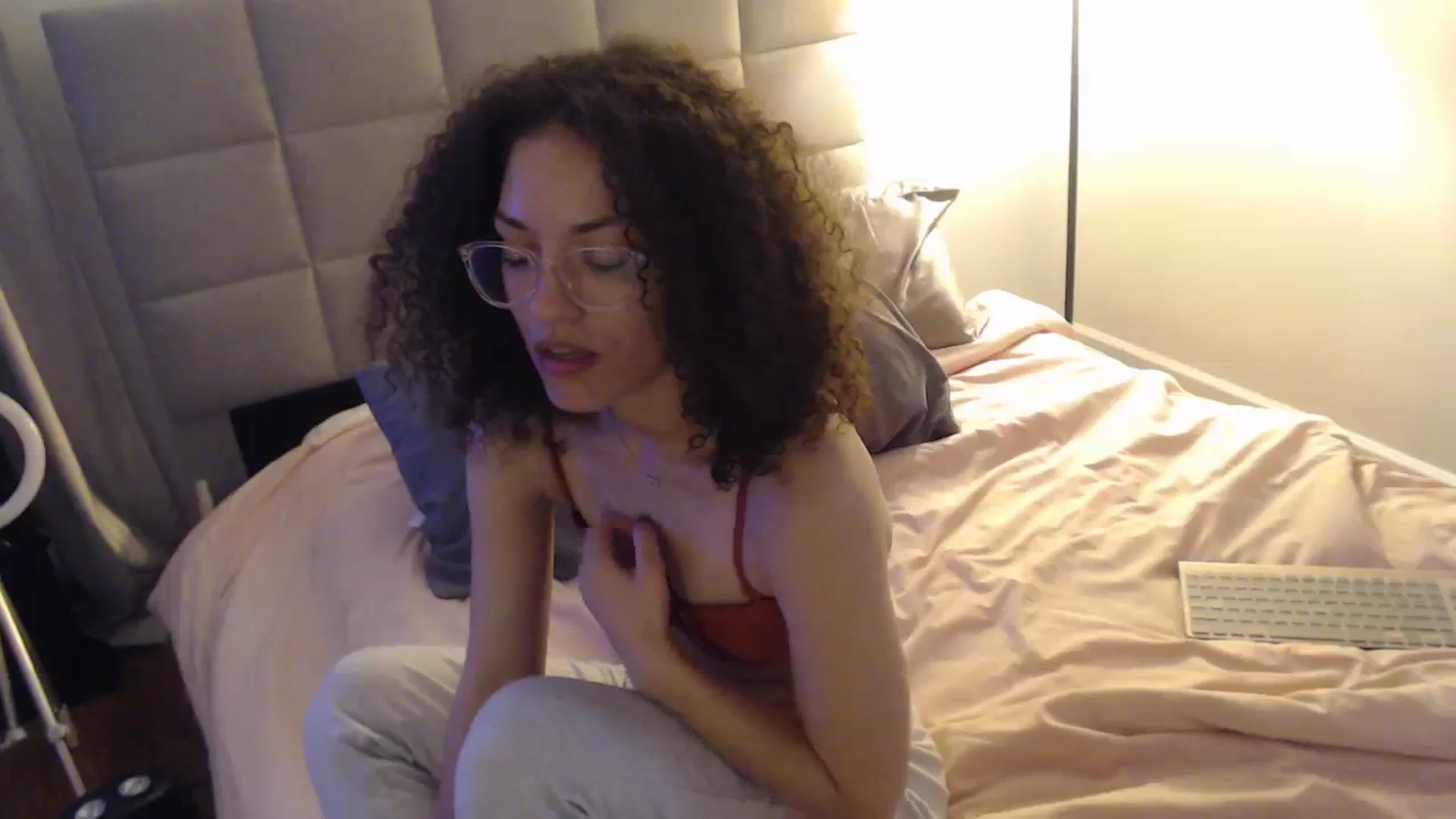 Gallery image thumbnail from cassandracane's myfreecams stream on, 02/28/2024, 14:10 image 19 of 20