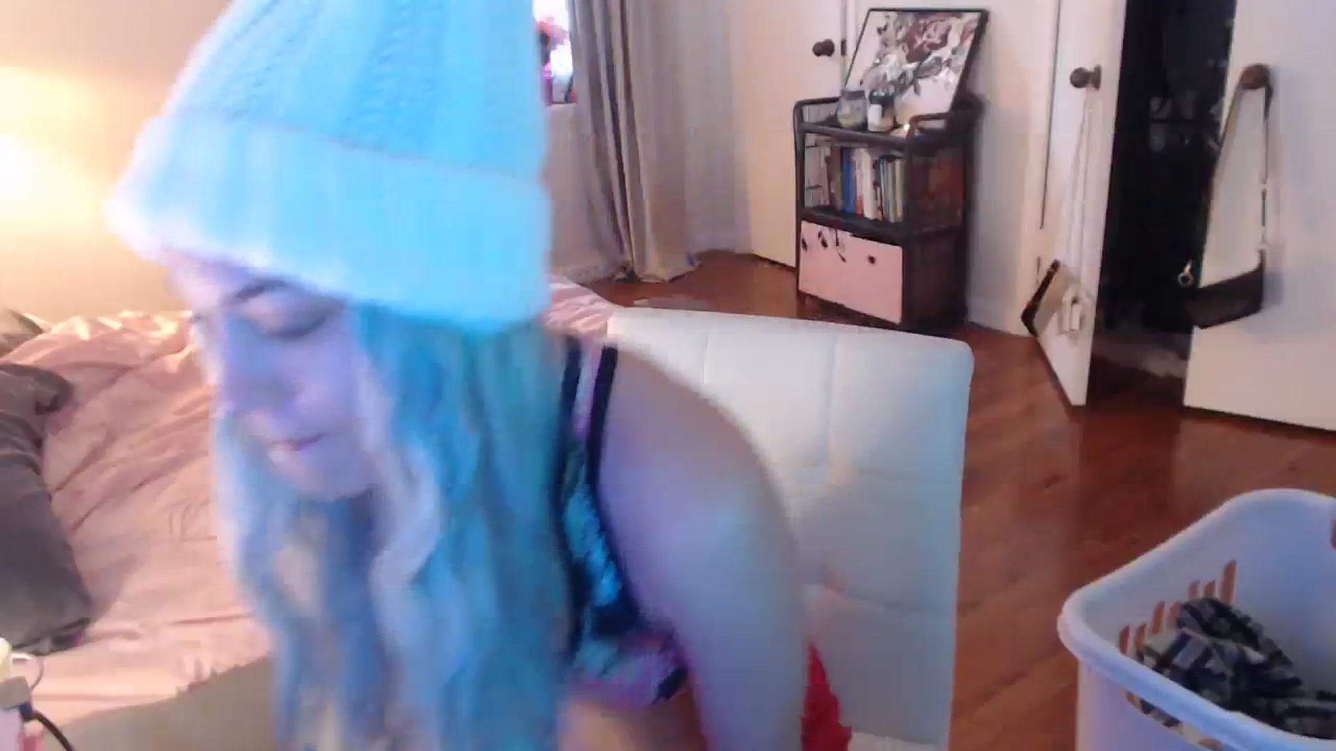 Gallery image thumbnail from cassandracane's myfreecams stream on, 02/29/2024, 14:19 image 6 of 20