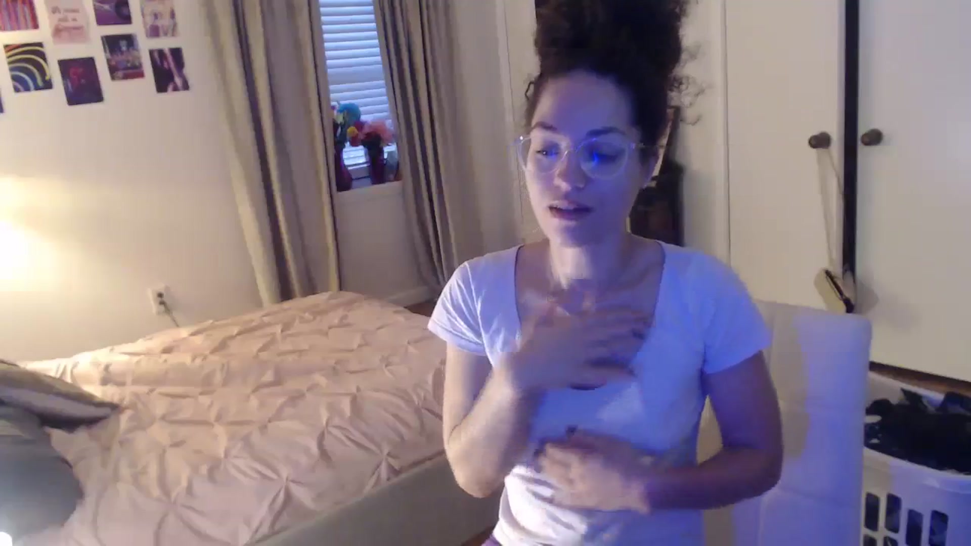 Gallery image thumbnail from cassandracane's myfreecams stream on, 03/01/2024, 13:58 image 3 of 20