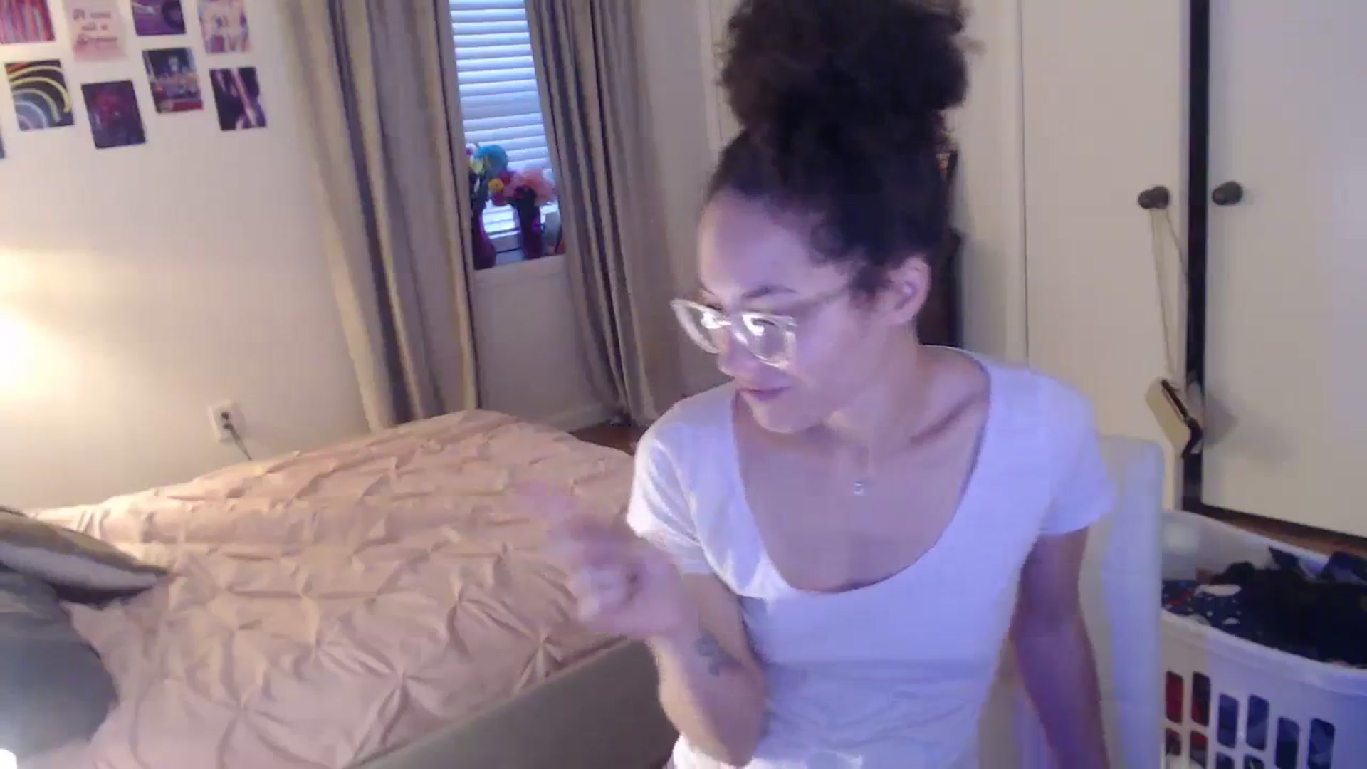 Gallery image thumbnail from cassandracane's myfreecams stream on, 03/01/2024, 13:58 image 14 of 20