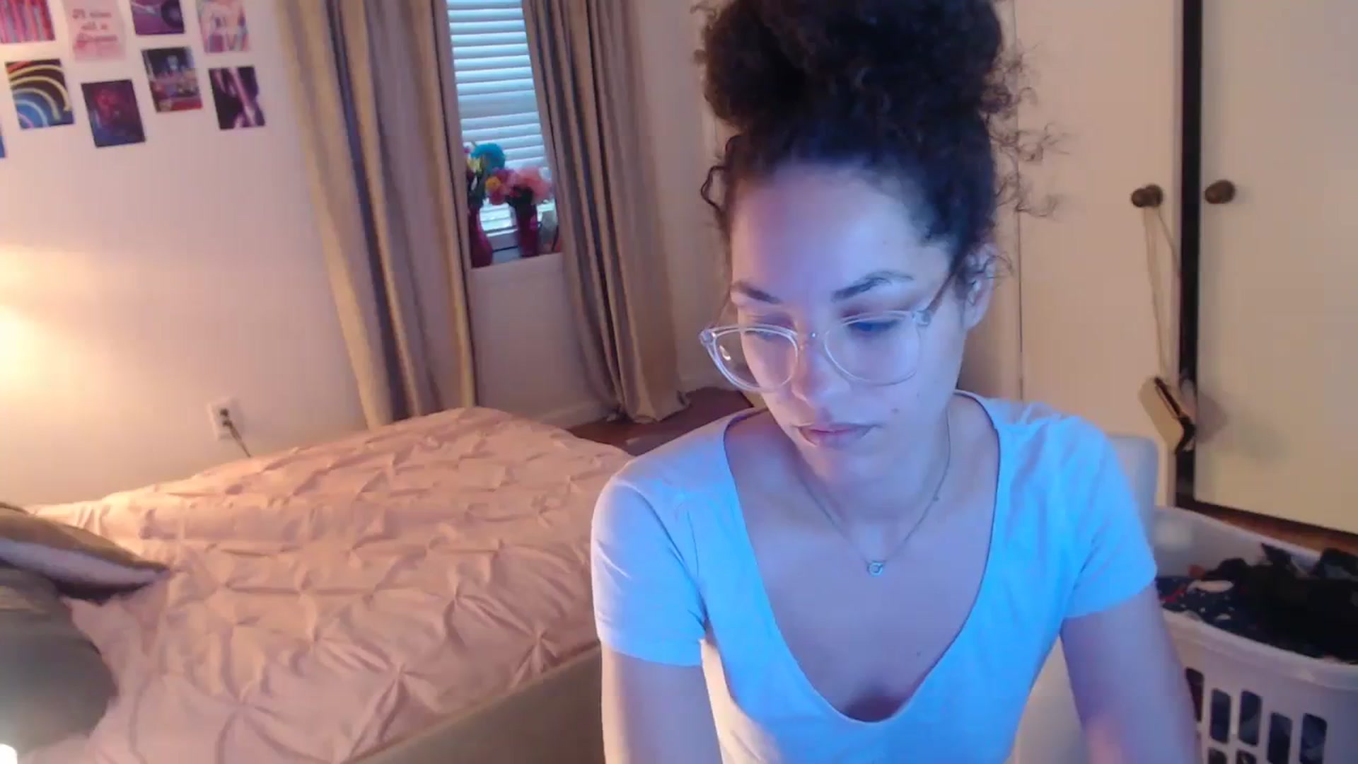 Gallery image thumbnail from cassandracane's myfreecams stream on, 03/01/2024, 13:58 image 15 of 20