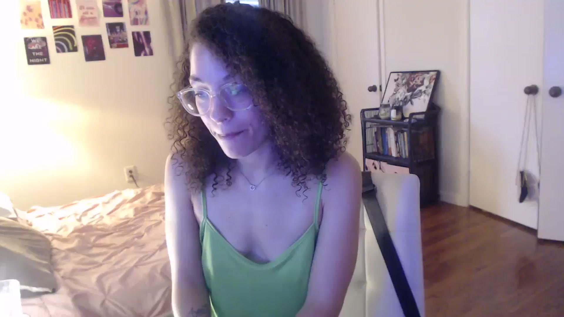 Gallery image thumbnail from cassandracane's myfreecams stream on, 03/05/2024, 14:24 image 16 of 20