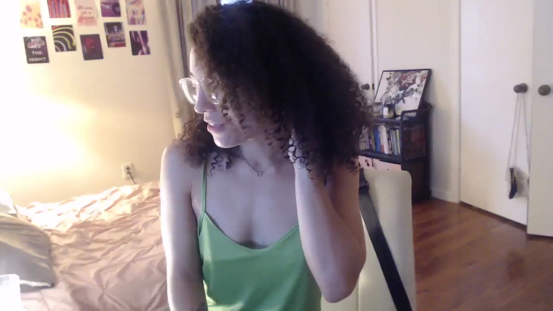 Gallery image thumbnail from cassandracane's myfreecams stream on, 03/05/2024, 14:24 image 14 of 20