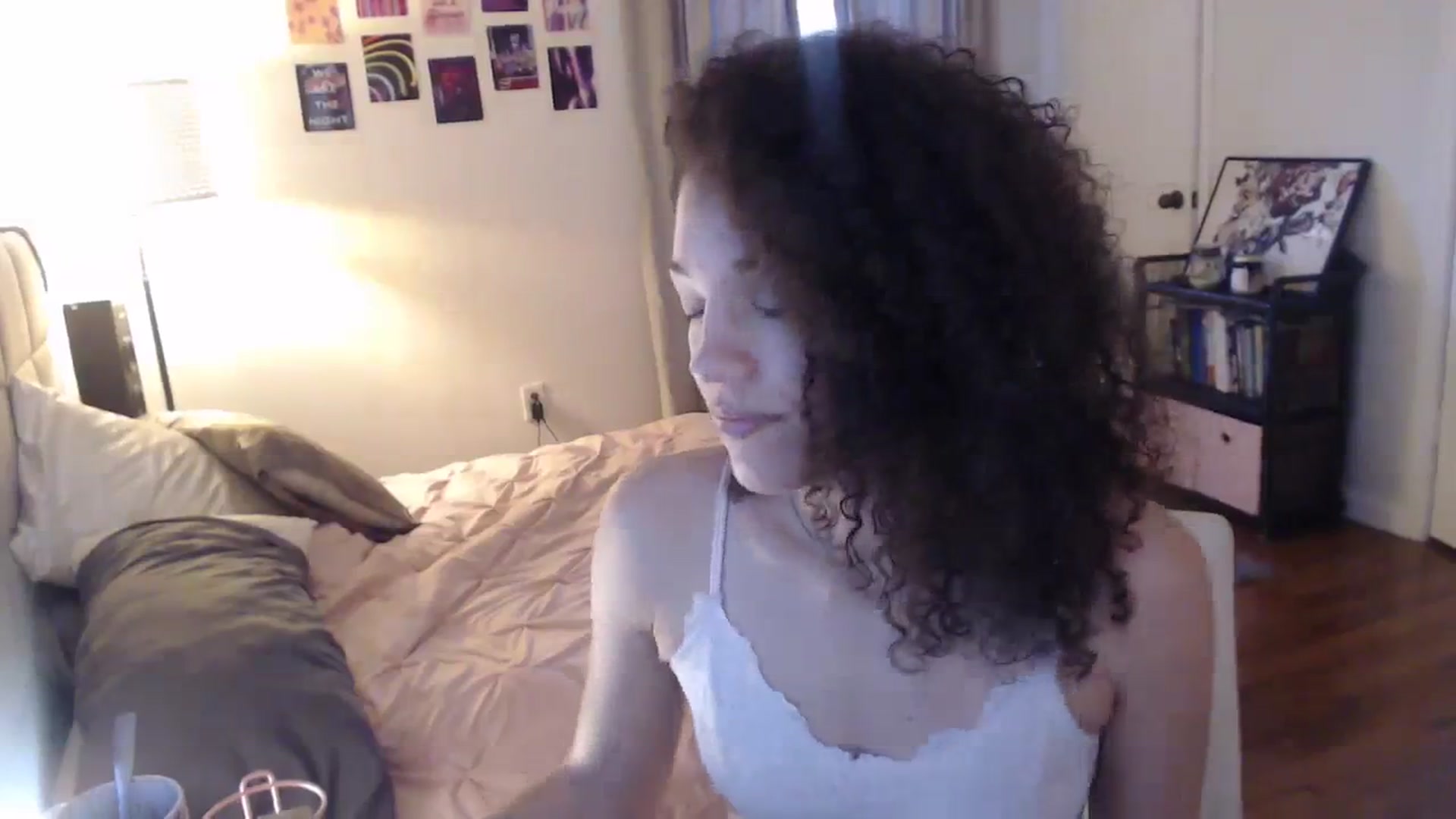 Gallery image thumbnail from cassandracane's myfreecams stream on, 03/11/2024, 12:30 image 9 of 20