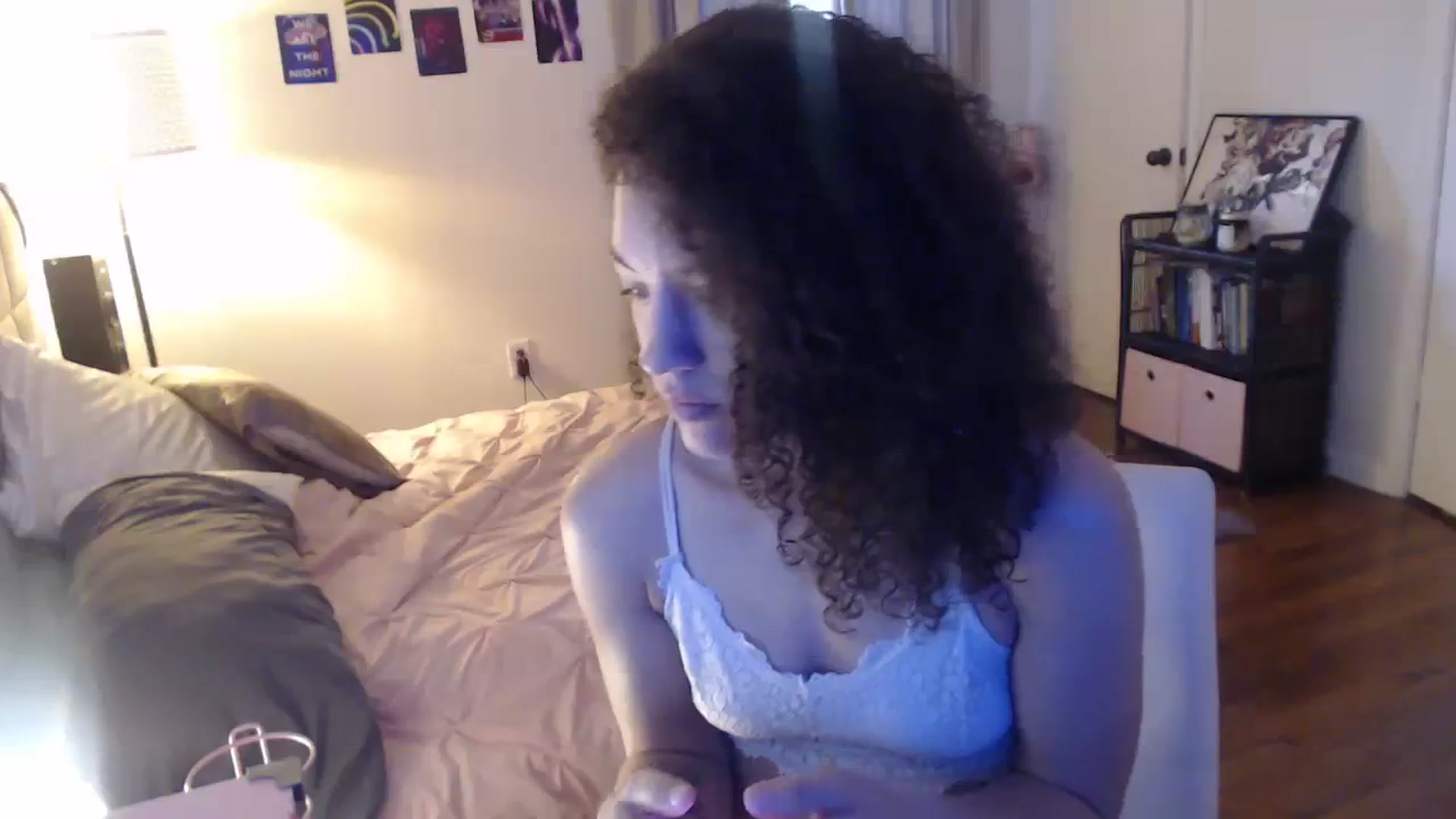 Gallery image thumbnail from cassandracane's myfreecams stream on, 03/11/2024, 12:30 image 19 of 20