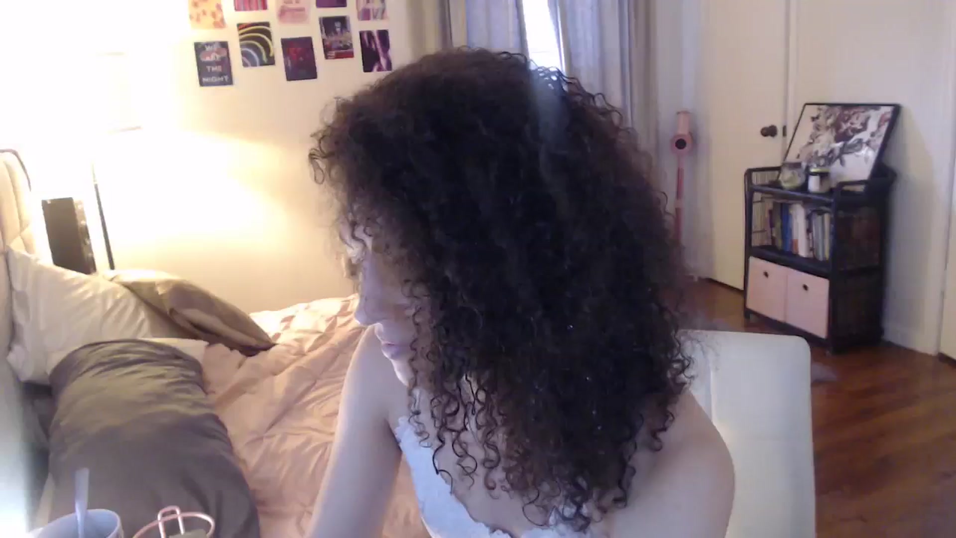 Gallery image thumbnail from cassandracane's myfreecams stream on, 03/11/2024, 12:30 image 14 of 20