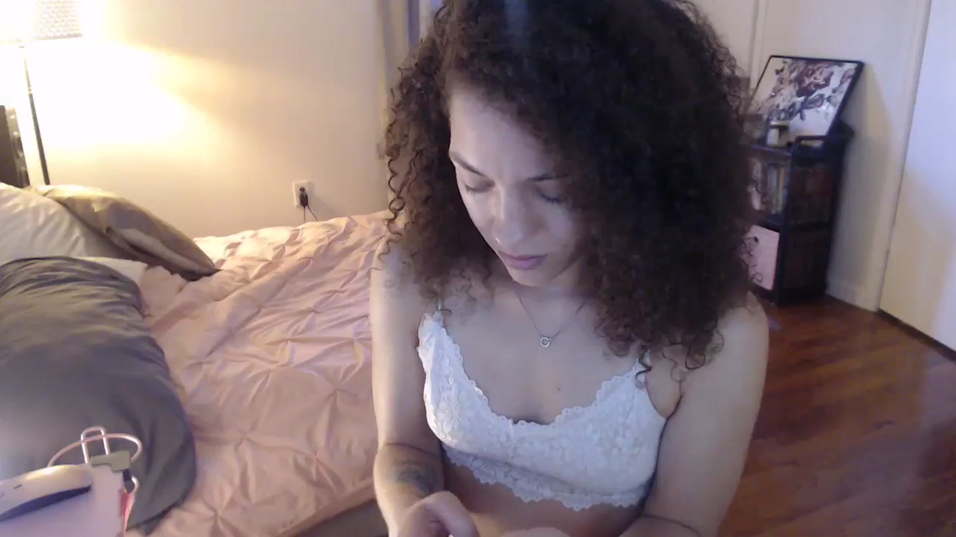 Gallery image thumbnail from cassandracane's myfreecams stream on, 03/11/2024, 13:38 image 6 of 20