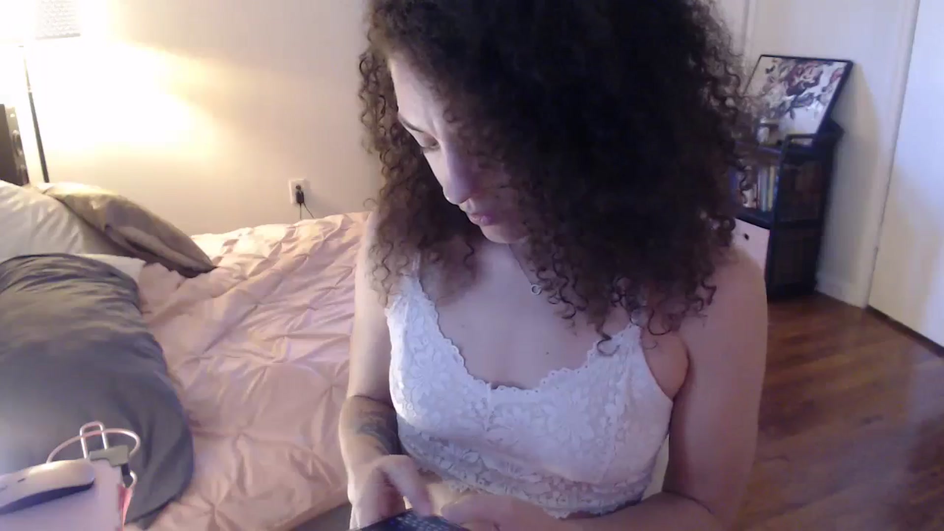 Gallery image thumbnail from cassandracane's myfreecams stream on, 03/11/2024, 13:38 image 13 of 20
