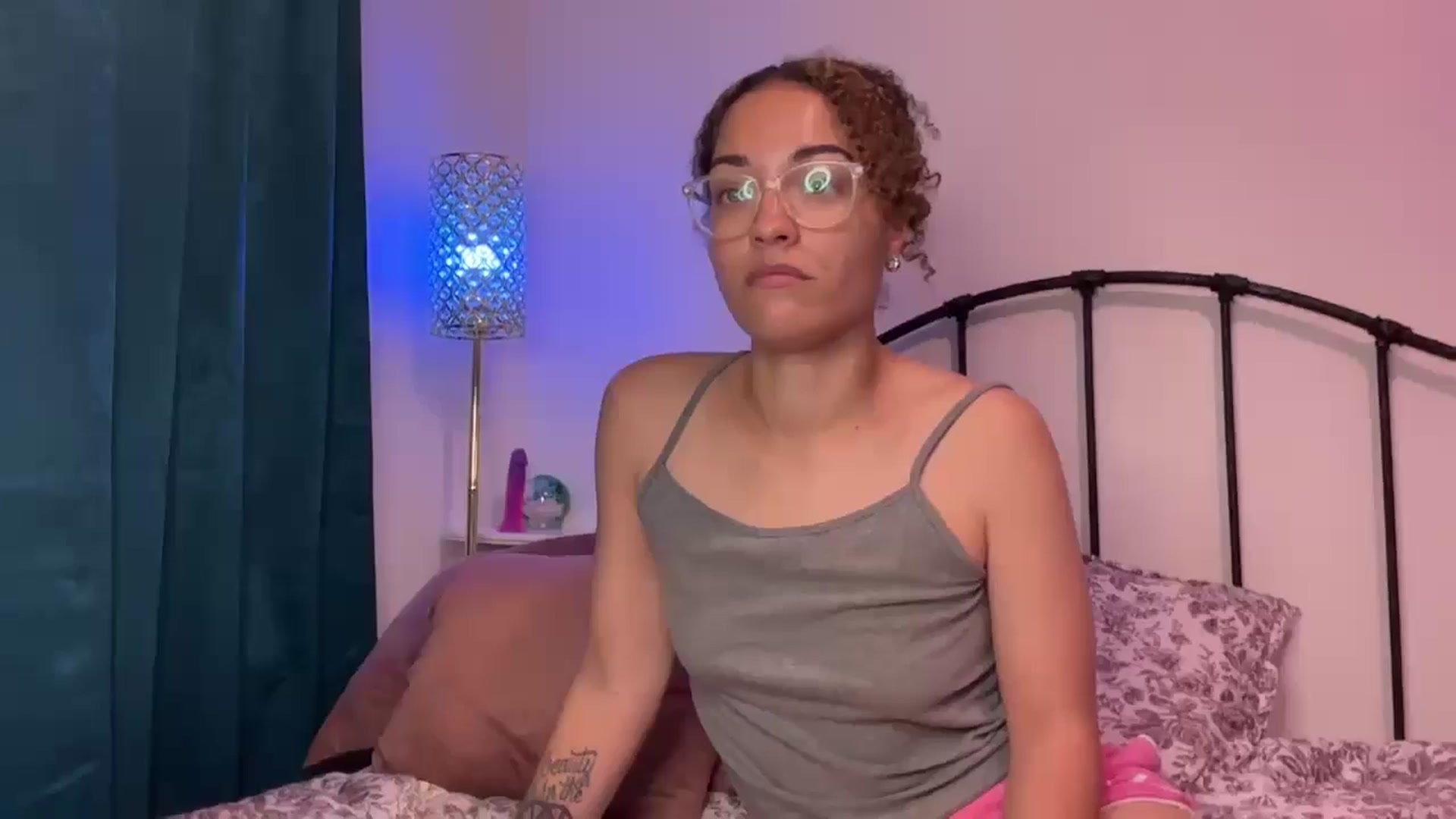Gallery image thumbnail from cassandracane's myfreecams stream on, 11/06/2025, 18:15 image 18 of 20