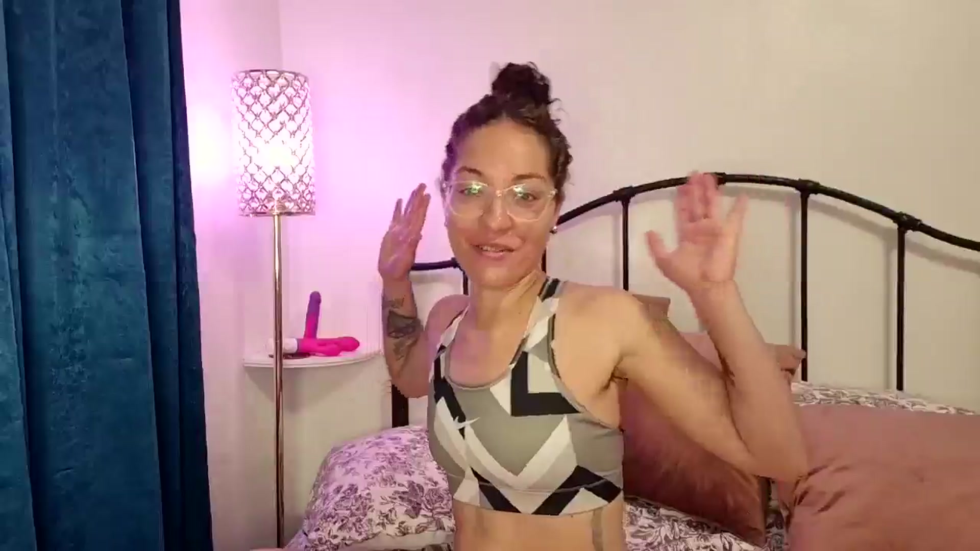 Gallery image thumbnail from cassandracane's myfreecams stream on, 11/14/2025, 15:00 image 3 of 20