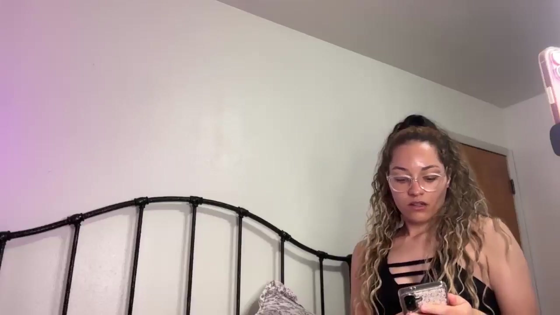 Gallery image thumbnail from cassandracane's myfreecams stream on, 12/01/2025, 16:43 image 12 of 20