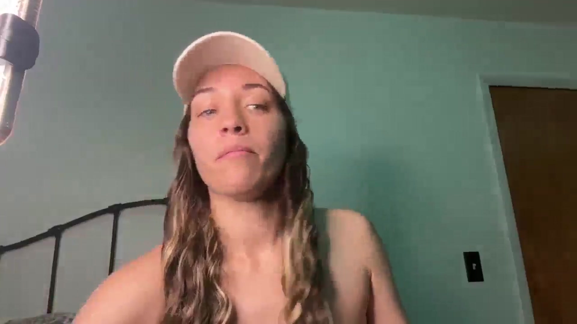 Gallery image thumbnail from cassandracane's myfreecams stream on, 12/17/2025, 18:42 image 3 of 20