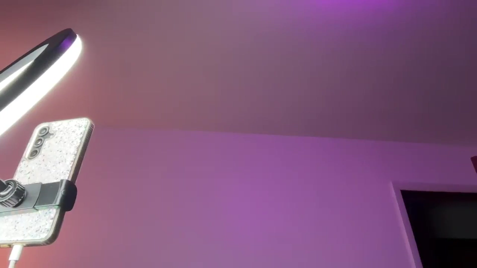 Gallery image thumbnail from cassandracane's myfreecams stream on, 12/24/2025, 13:21 image 12 of 20