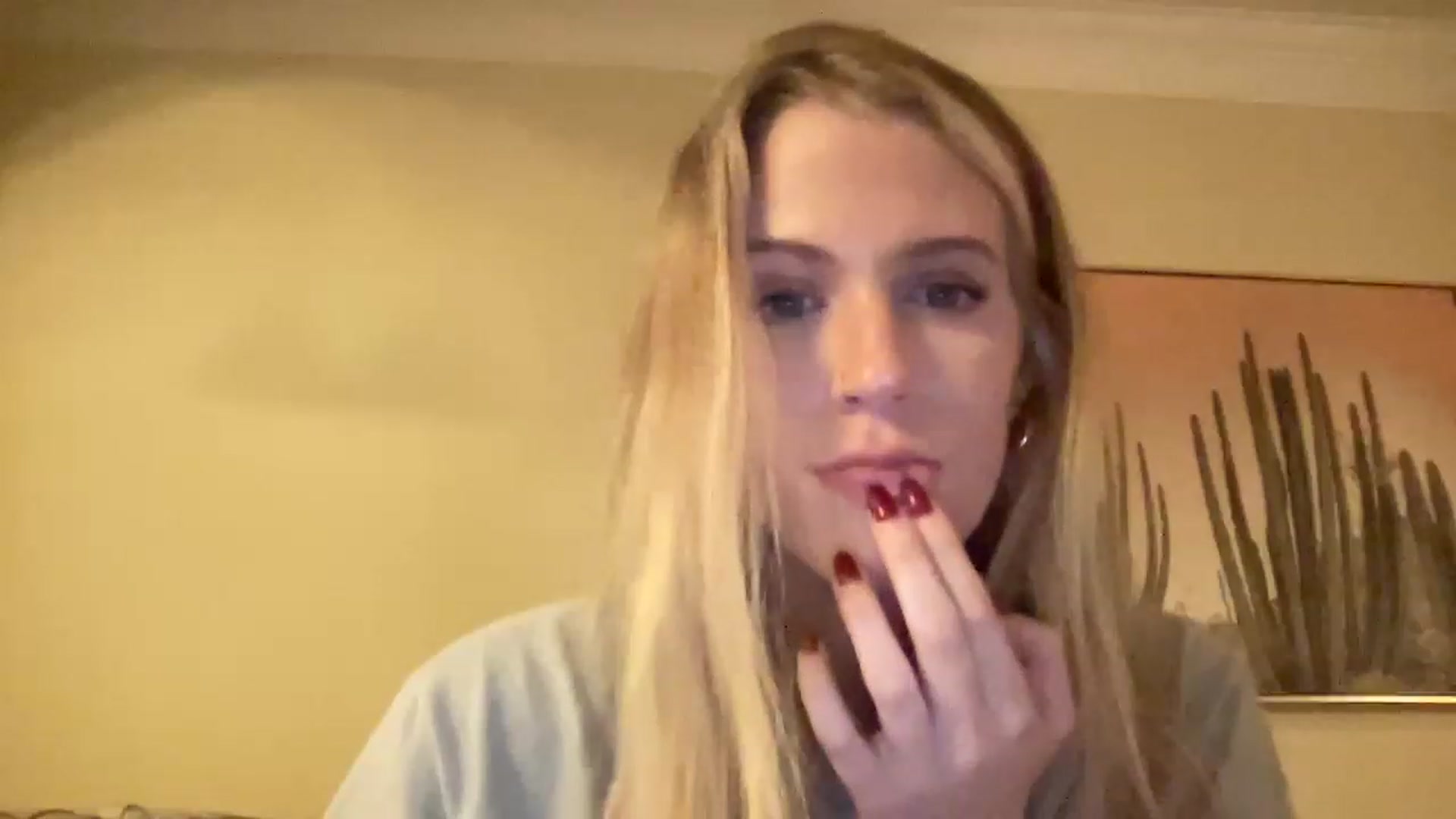 Gallery image thumbnail from casskitten's myfreecams stream on, 12/14/2022, 23:59 image 18 of 20