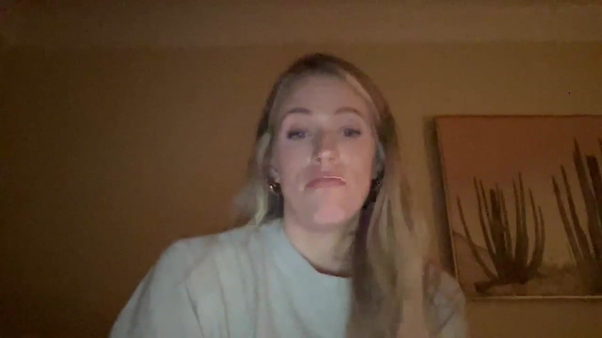 Gallery image thumbnail from casskitten's myfreecams stream on, 12/15/2022, 24:14 image 17 of 20