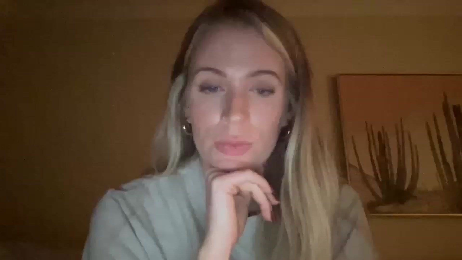 Gallery image thumbnail from casskitten's myfreecams stream on, 12/15/2022, 24:14 image 18 of 20
