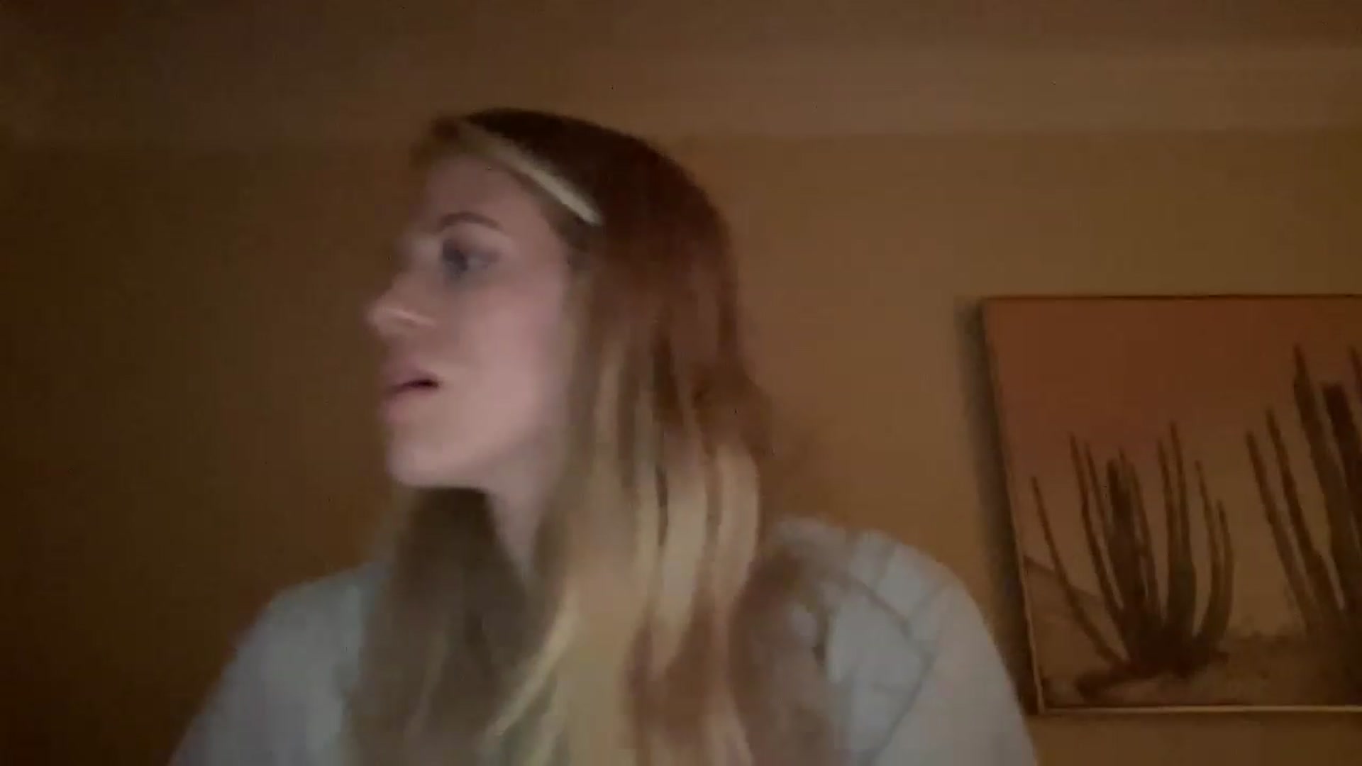 Gallery image thumbnail from casskitten's myfreecams stream on, 12/15/2022, 24:14 image 12 of 20