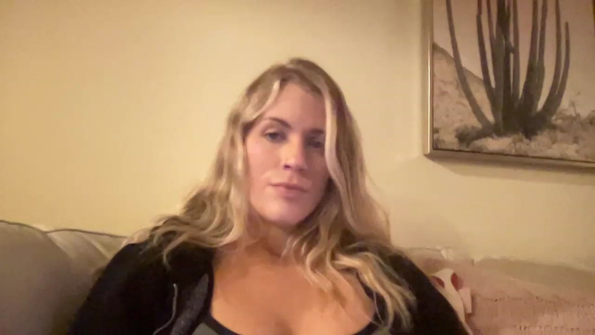 Gallery image thumbnail from casskitten's myfreecams stream on, 12/23/2022, 24:56 image 2 of 20