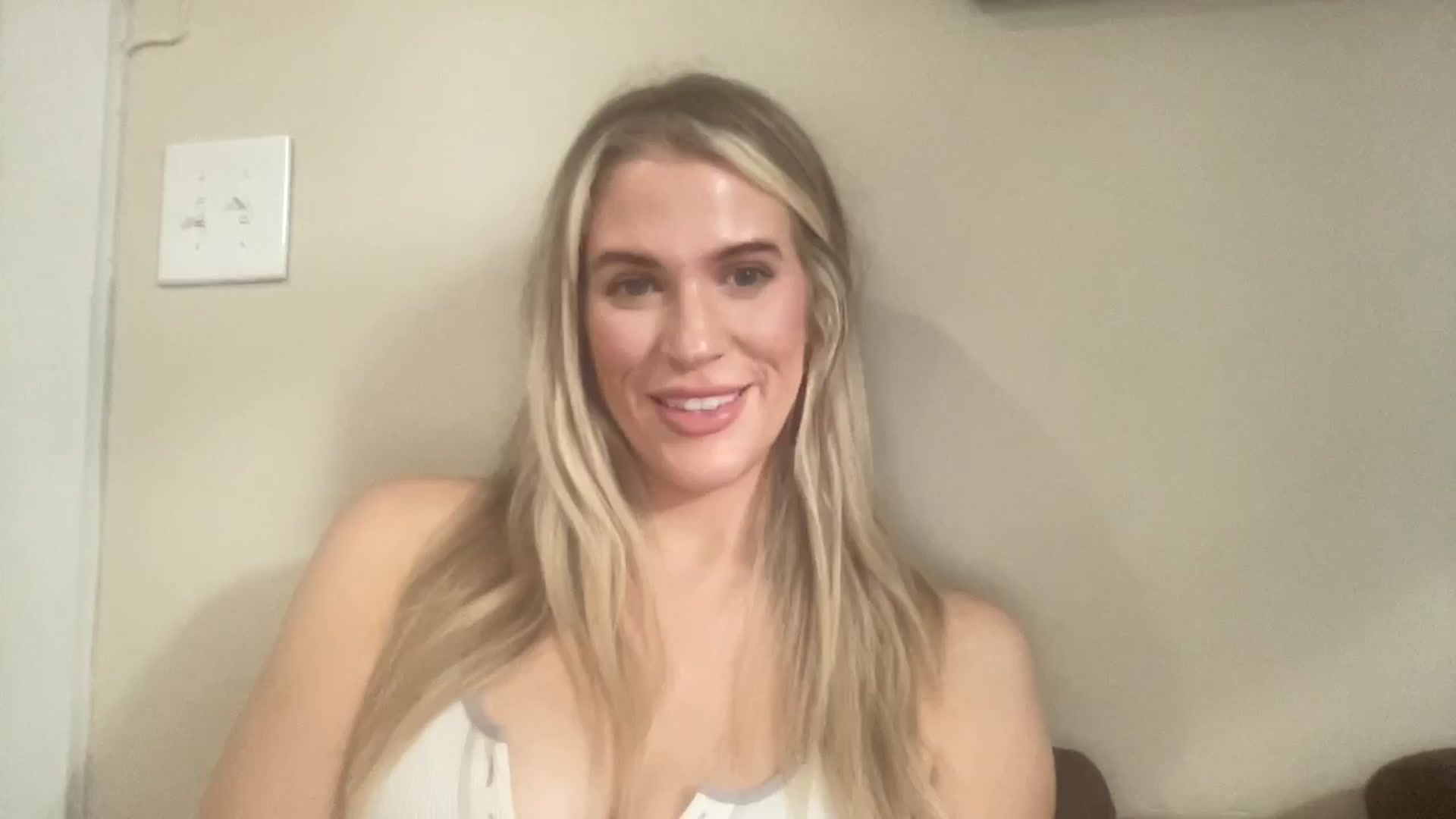 Gallery image thumbnail from casskitten's myfreecams stream on, 06/20/2024, 23:21 image 7 of 20