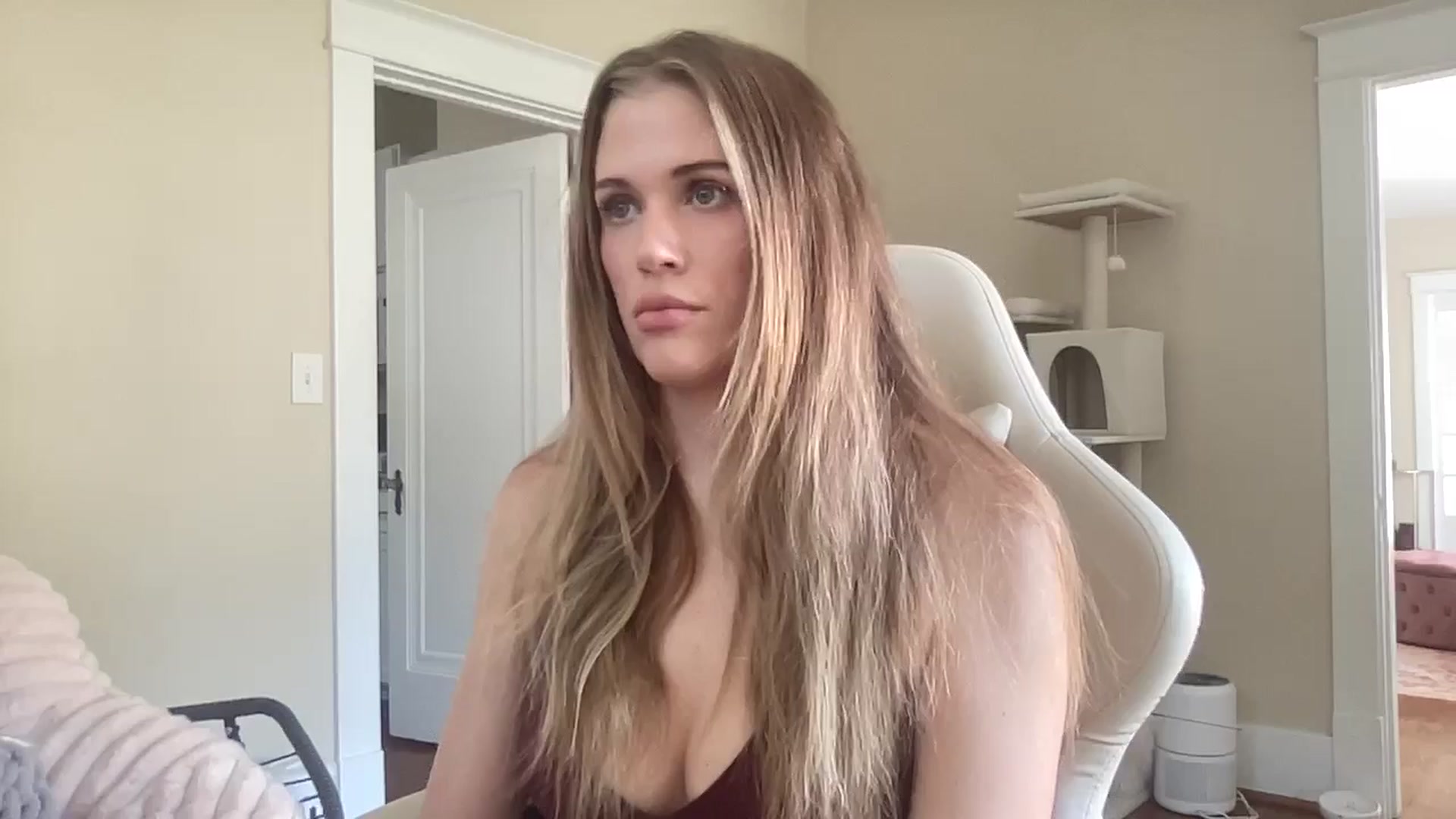 Gallery image thumbnail from casskitten's myfreecams stream on, 10/02/2025, 18:31 image 16 of 20
