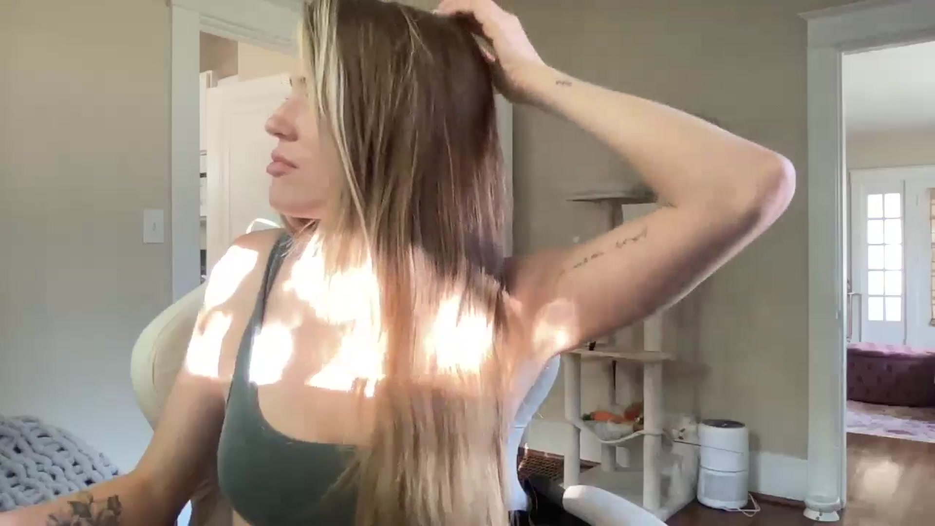 Gallery image thumbnail from casskitten's myfreecams stream on, 10/14/2025, 21:03 image 20 of 20