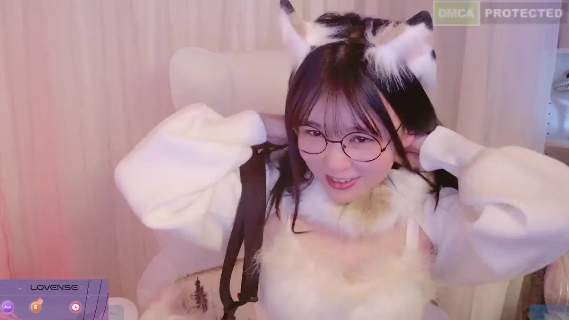 Gallery image thumbnail from cat____'s myfreecams stream on, 01/18/2025, 06:04 image 16 of 20