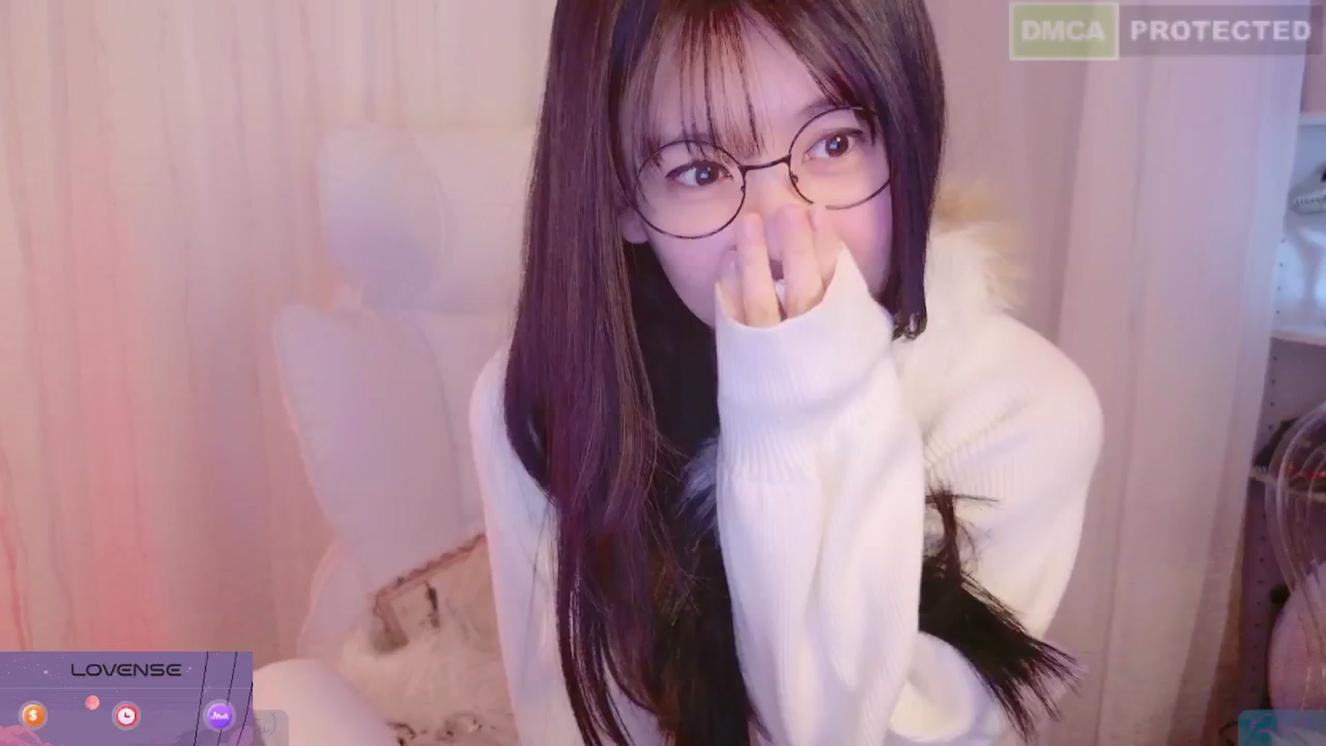 Gallery image thumbnail from cat____'s myfreecams stream on, 01/18/2025, 06:04 image 11 of 20