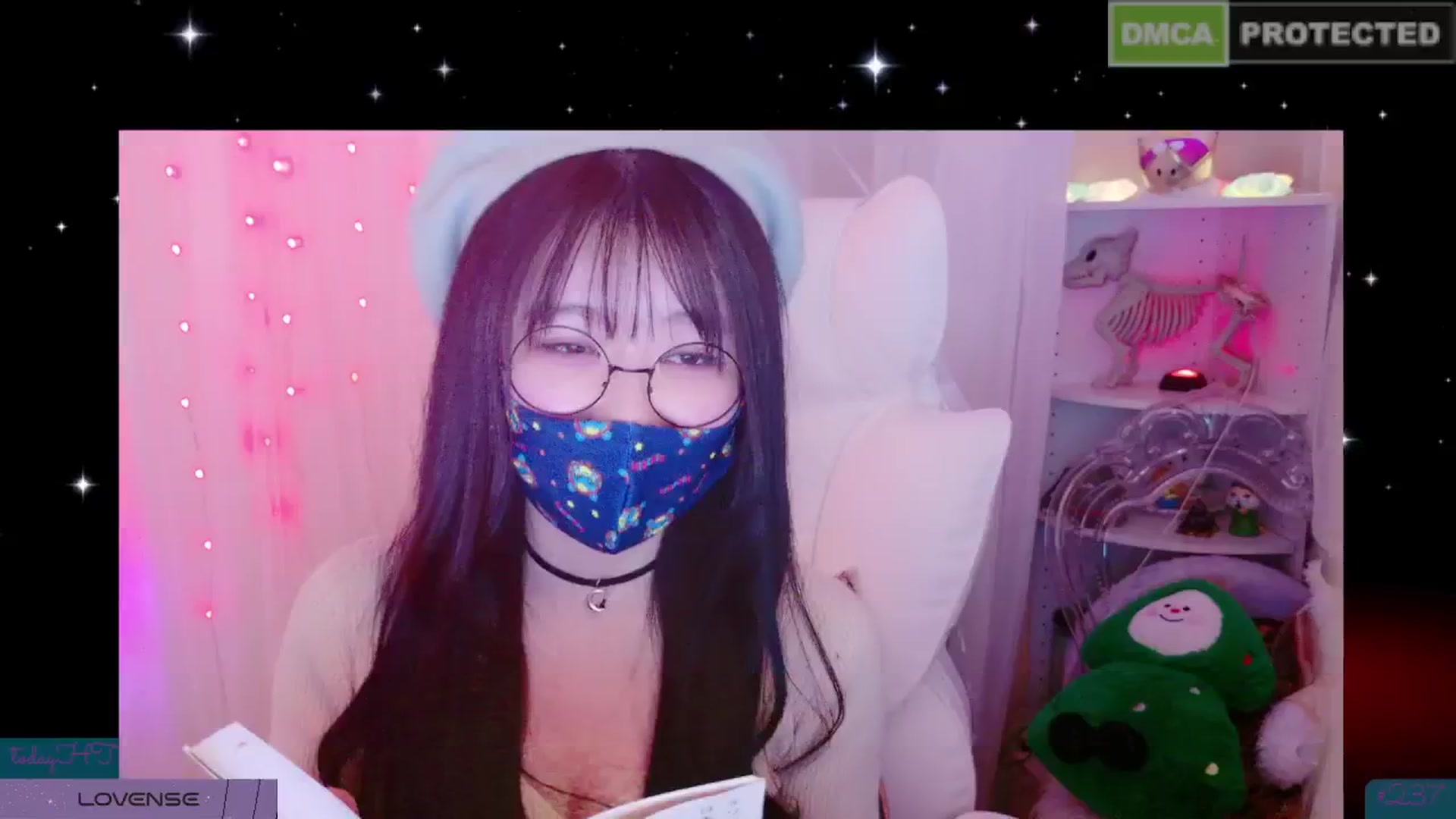 Gallery image thumbnail from cat____'s myfreecams stream on, 01/19/2025, 06:46 image 18 of 20