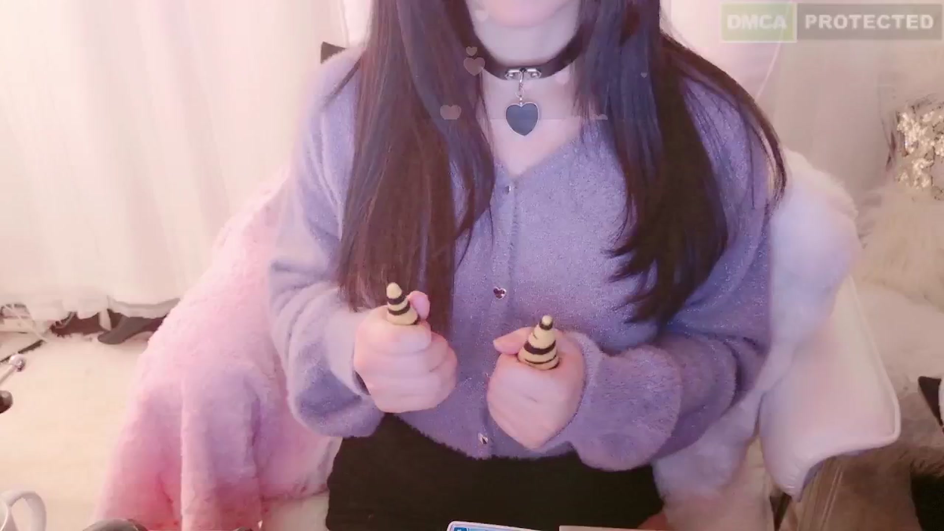 Gallery image thumbnail from cat____'s myfreecams stream on, 01/25/2025, 08:24 image 16 of 20
