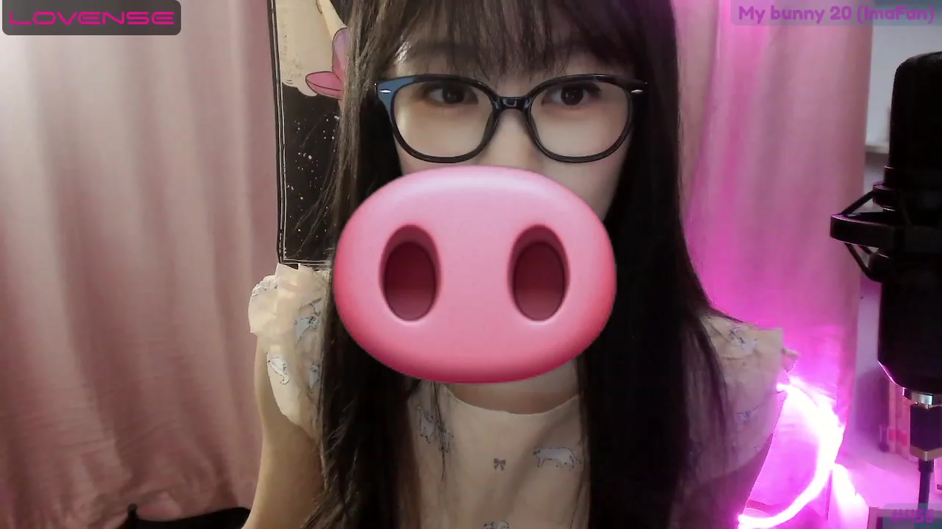 Gallery image thumbnail from cat______'s myfreecams stream on, 06/25/2023, 04:59 image 4 of 20