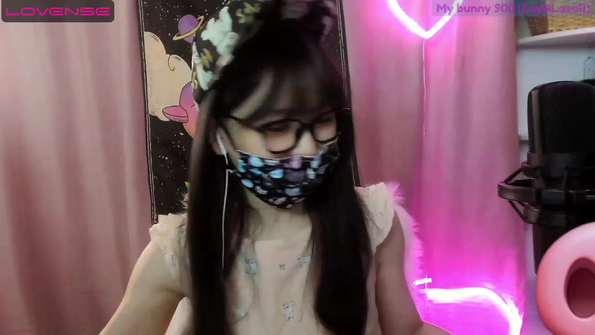 Gallery image thumbnail from cat______'s myfreecams stream on, 06/25/2023, 04:59 image 15 of 20
