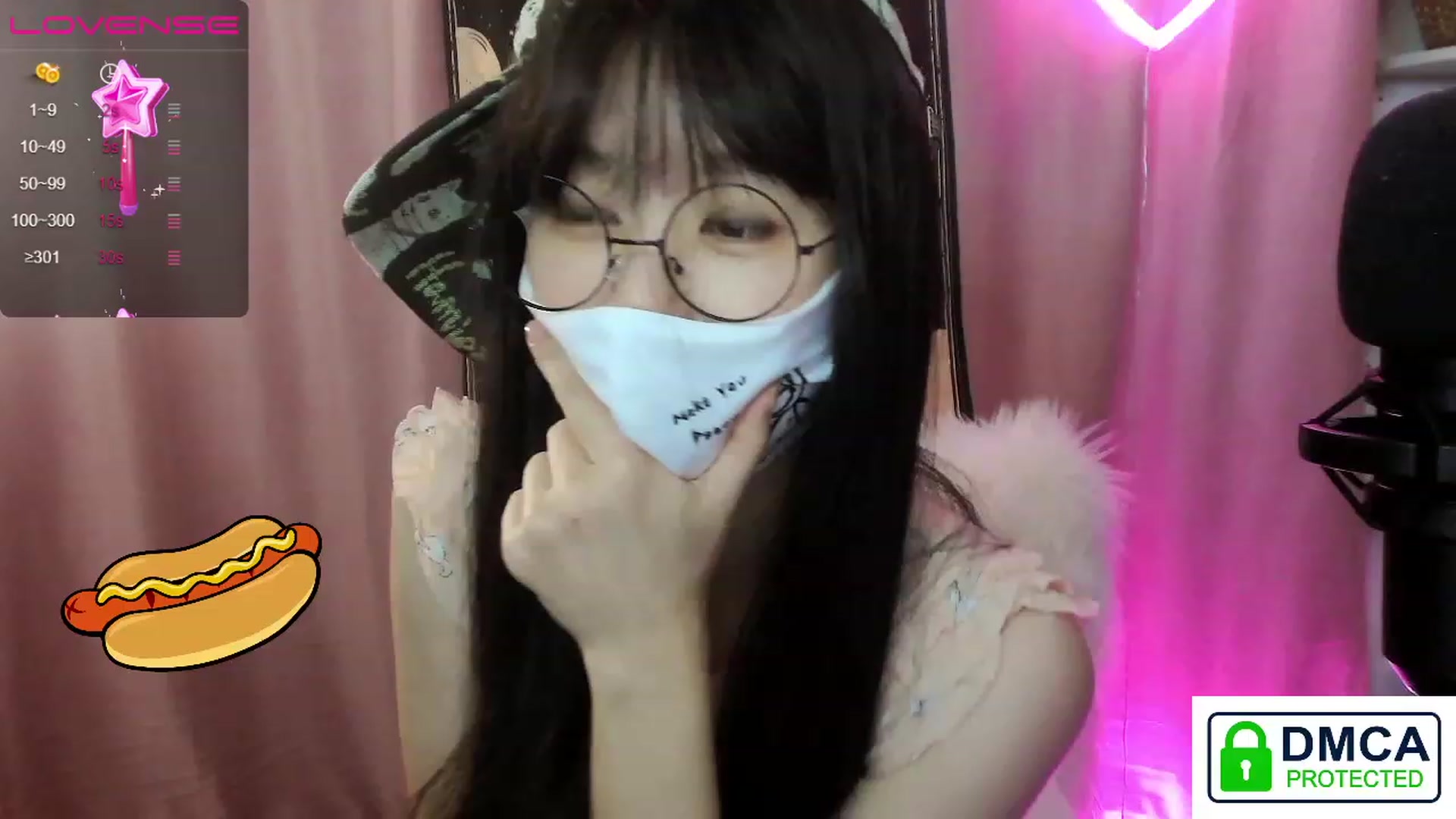Gallery image thumbnail from cat______'s myfreecams stream on, 06/25/2023, 07:25 image 17 of 20