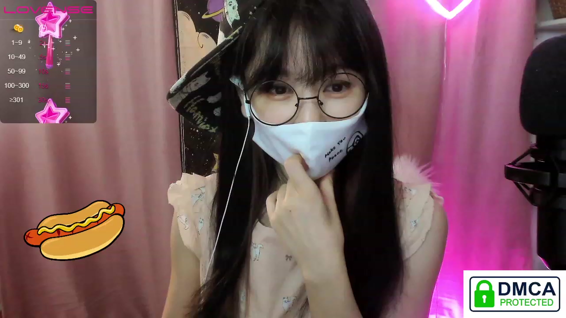 Gallery image thumbnail from cat______'s myfreecams stream on, 06/25/2023, 07:25 image 10 of 20