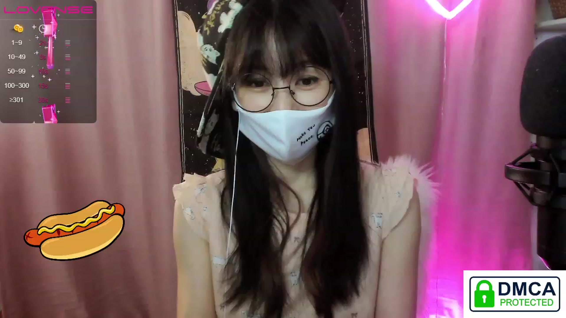 Gallery image thumbnail from cat______'s myfreecams stream on, 06/25/2023, 07:25 image 9 of 20