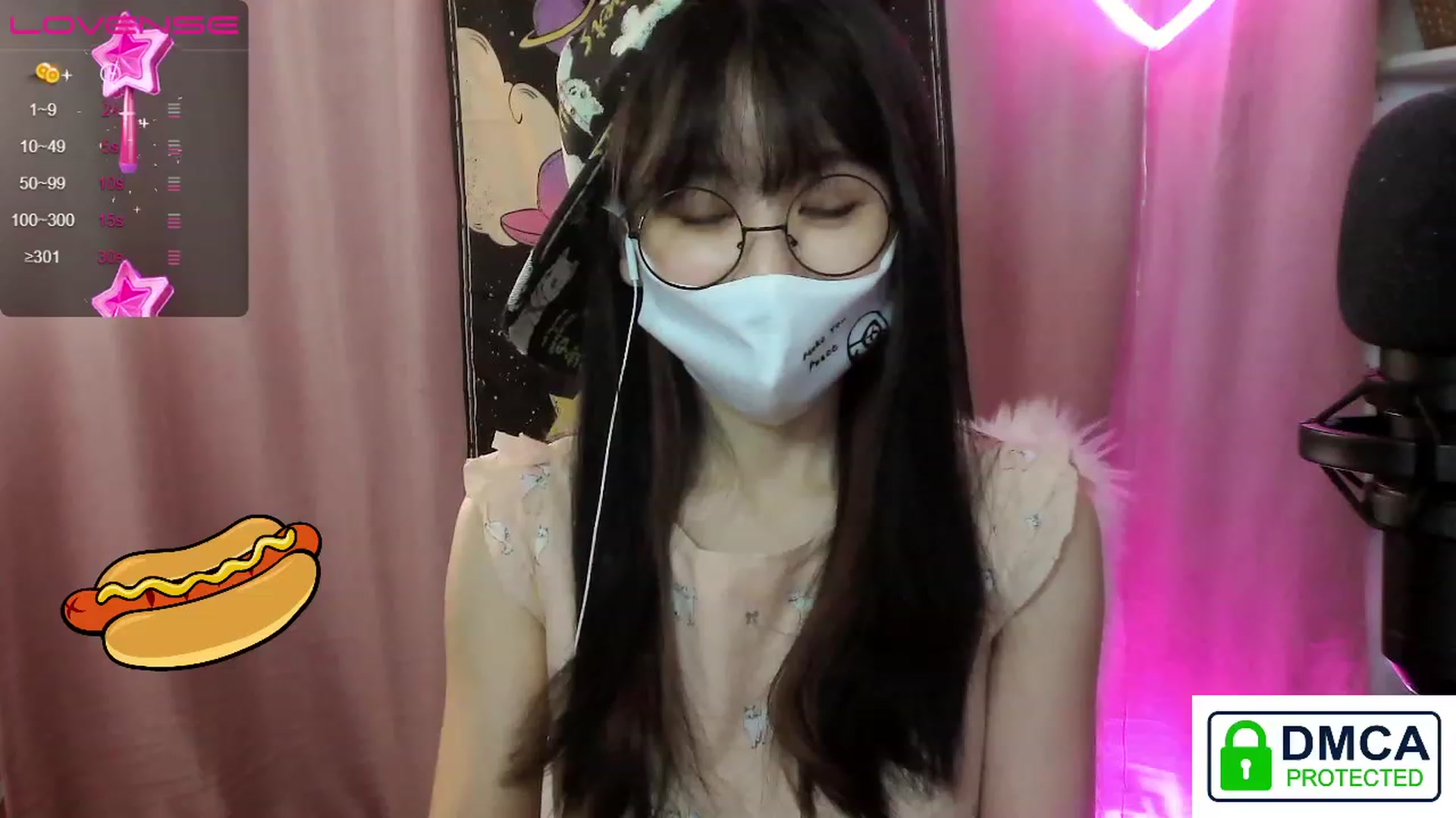Gallery image thumbnail from cat______'s myfreecams stream on, 06/25/2023, 07:25 image 8 of 20
