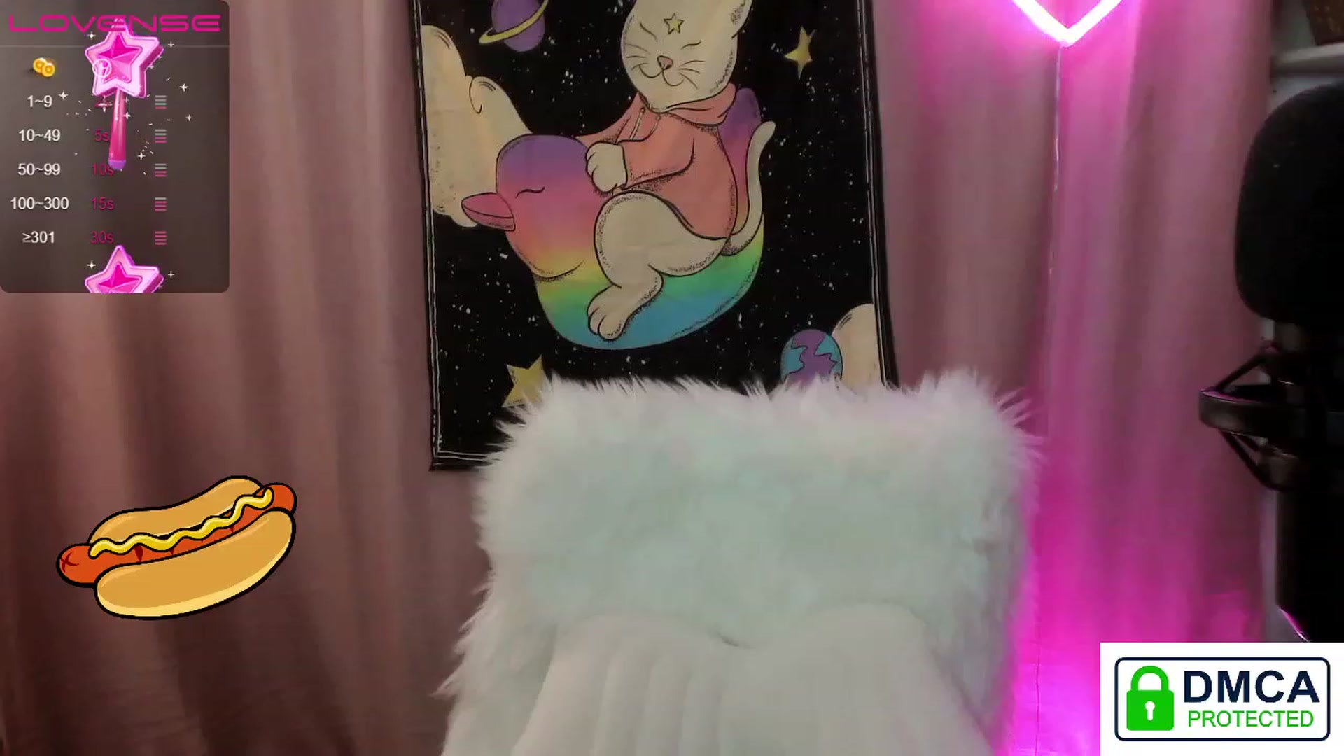 Gallery image thumbnail from cat______'s myfreecams stream on, 06/25/2023, 07:25 image 13 of 20