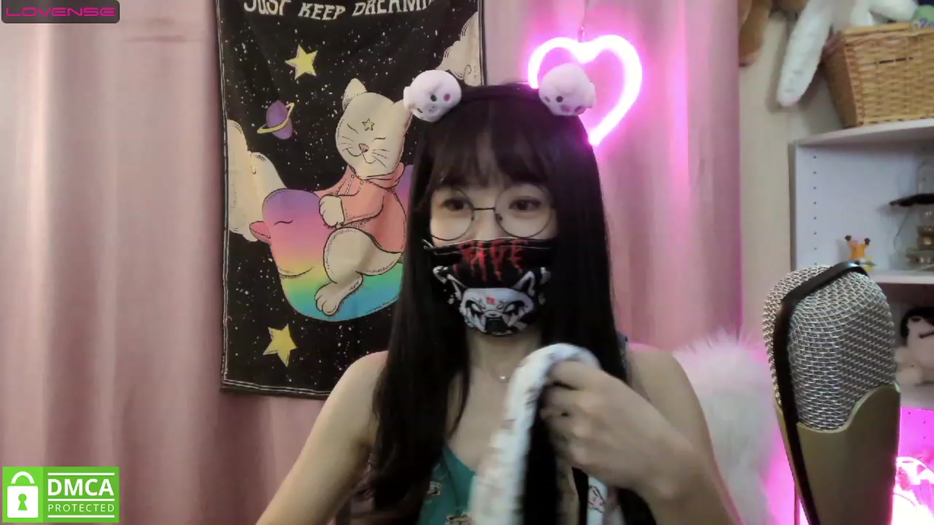 Gallery image thumbnail from cat______'s myfreecams stream on, 07/02/2023, 06:17 image 15 of 20