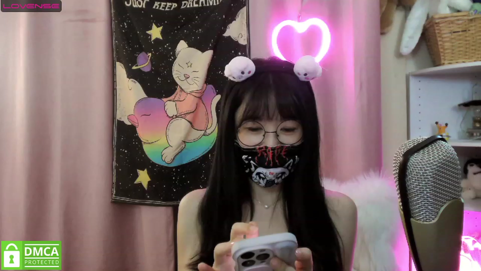 Gallery image thumbnail from cat______'s myfreecams stream on, 07/02/2023, 06:17 image 13 of 20