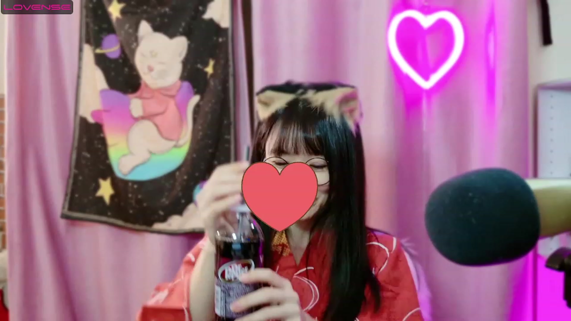 Gallery image thumbnail from cat______'s myfreecams stream on, 07/09/2023, 07:11 image 17 of 20