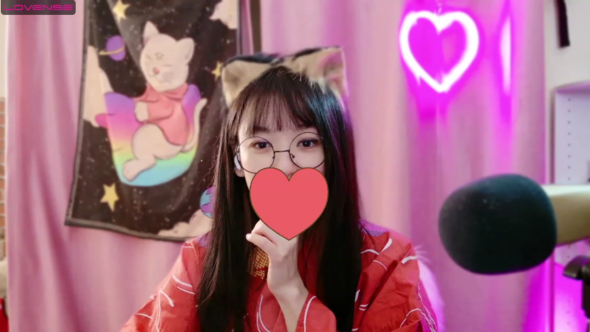 Gallery image thumbnail from cat______'s myfreecams stream on, 07/09/2023, 07:11 image 13 of 20